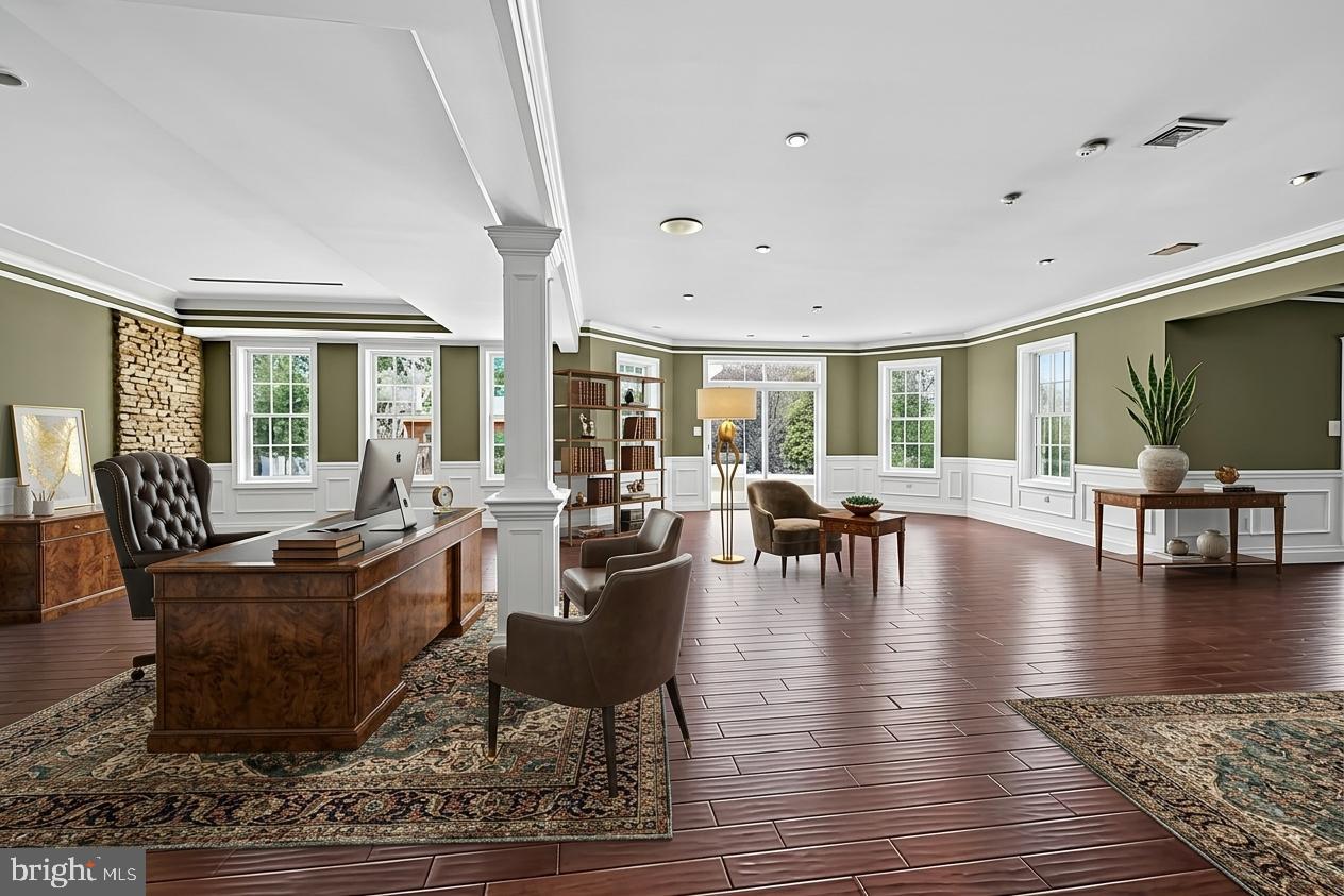 CARLTON - Residential