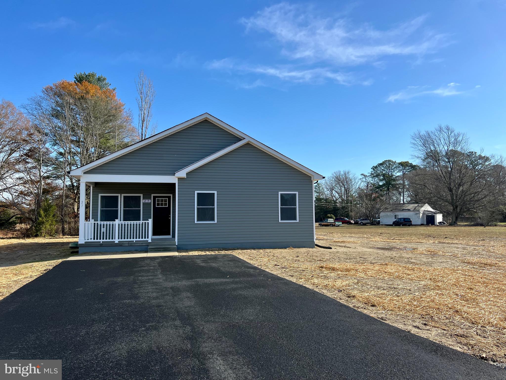 Construction Completed !!Stop by and check it out !!.Very close to Community Center ,Swimming Pool and Tennis Courts and Boat Ramp. 1400 Living SQF with 3 bedroom and 2 Bathrooms 13x8 Front porch and 12x 18 COVERED DECK  a 10x10 Shed  Located in the Water Orientated Community of Glebe Harbor with great amenities including: Three Sand Beaches, Tennis Courts, Swimming Pool, Boat Ramp,& Clubhouse Glebe Harbor is a popular neighborhood in Westmoreland County Virginia, less than 2 hours away from DC and Richmond, Some of the Upgrade for the House are ; SS Appliances ,Granite Counter top, Tile in the Bathrooms  Walls ,LVP Planks Trough Recessed Lights and much more and they are included in the Price.