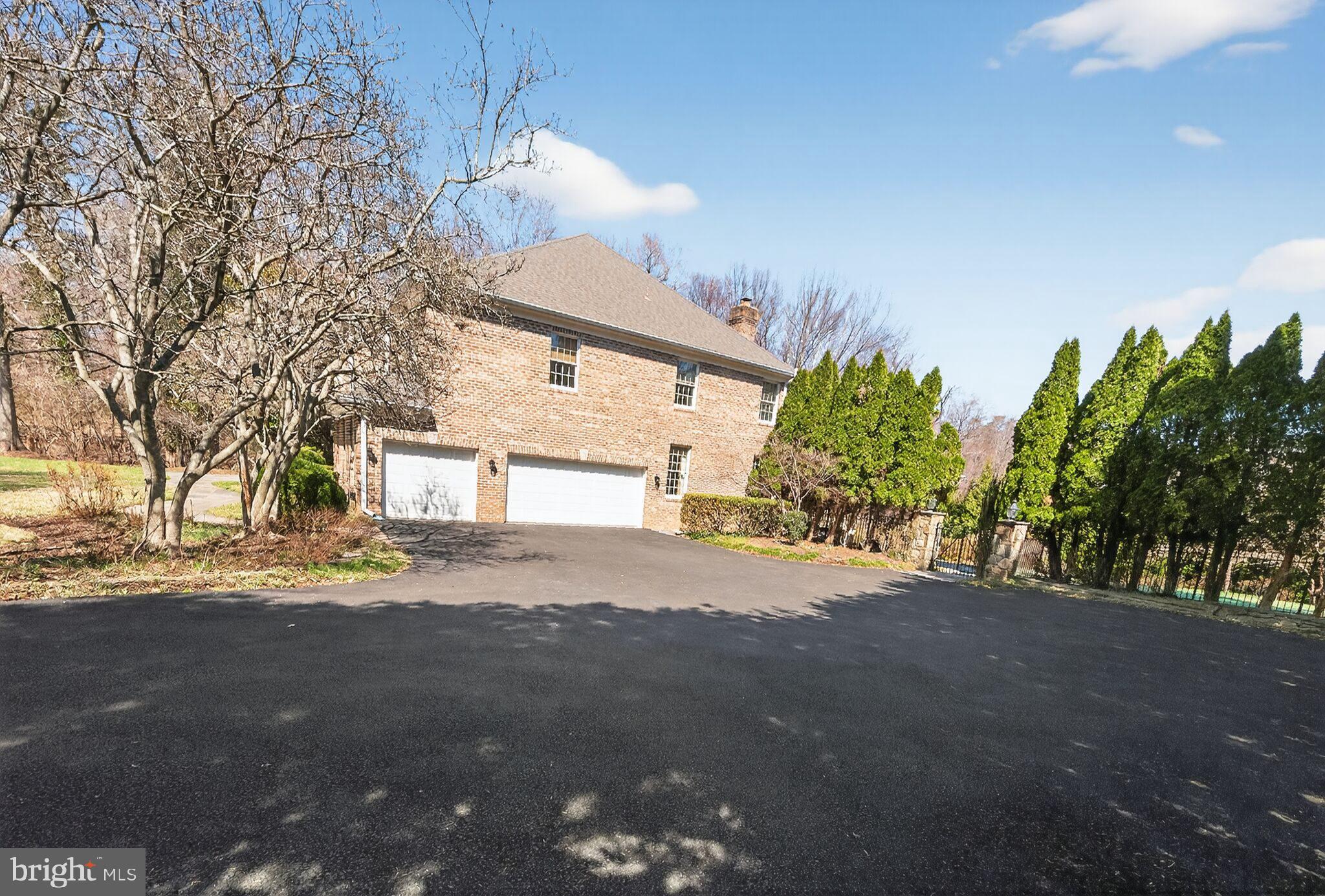 ELKINS - Residential