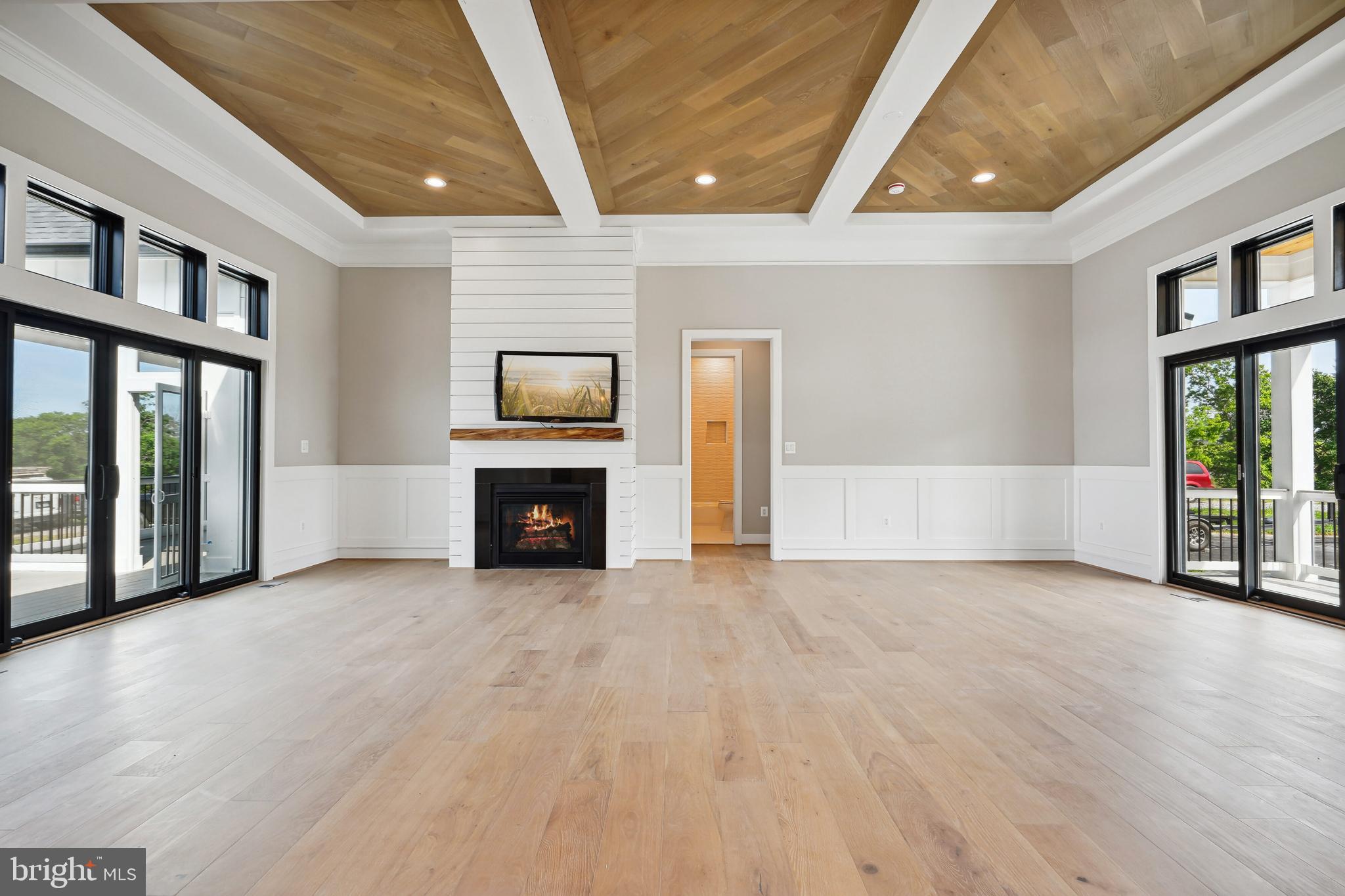 ROCK ISLAND LANDING - Residential