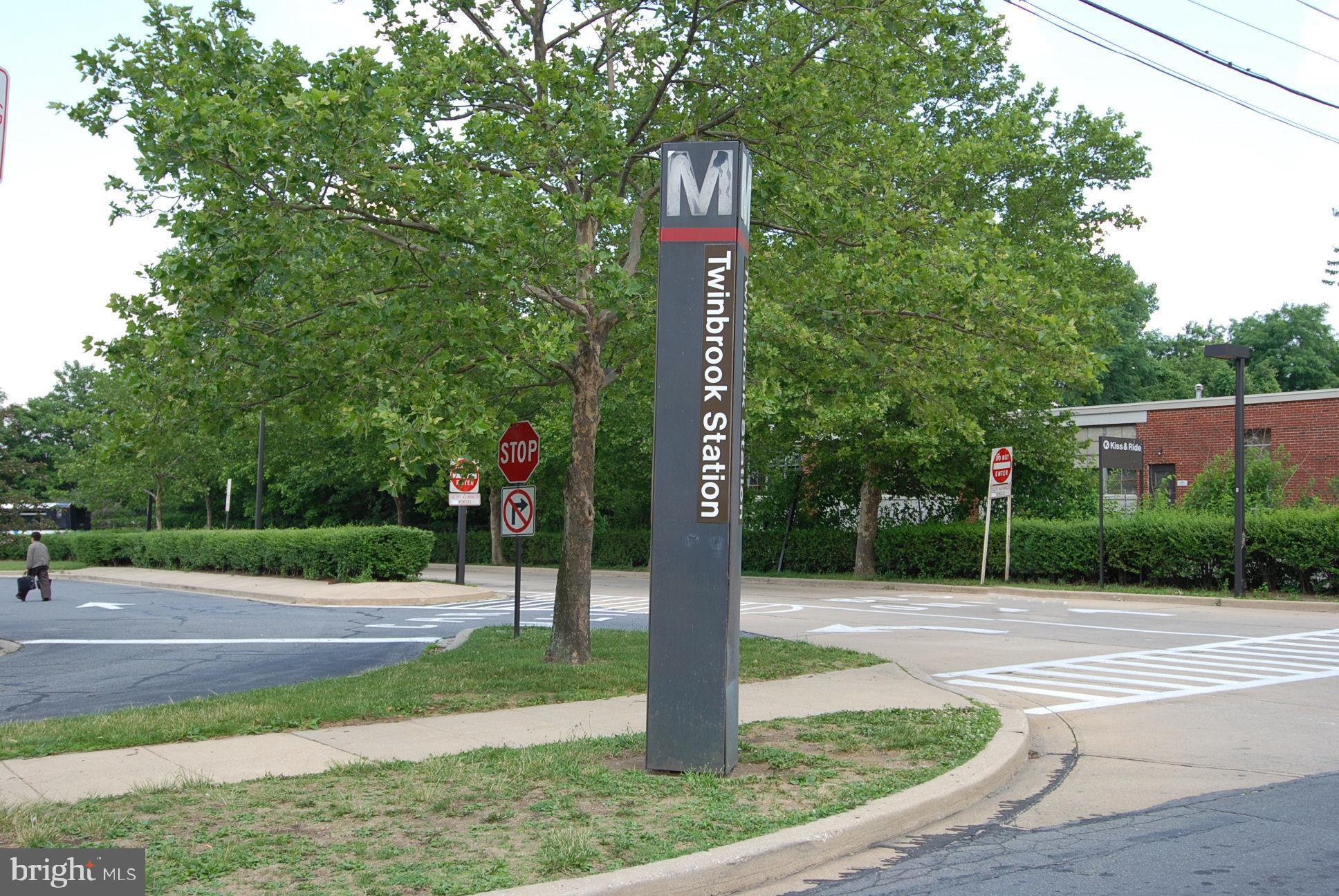 ROCKVILLE HEIGHTS - Residential