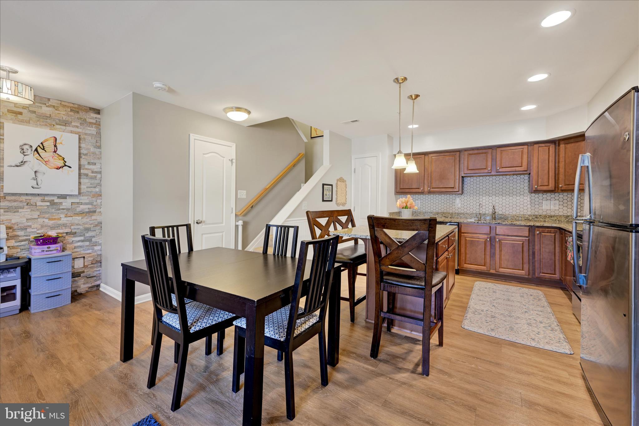 RESERVOIR RIDGE - Residential