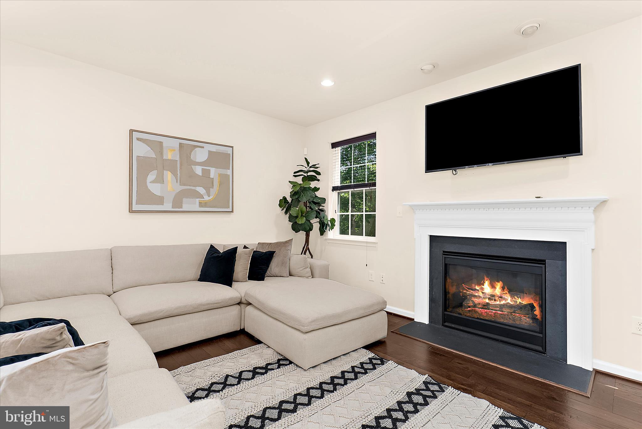 TANYARD SPRINGS - Residential