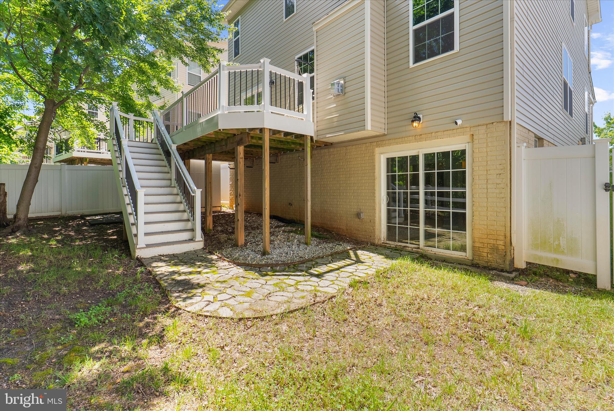 TANYARD SPRINGS - Residential