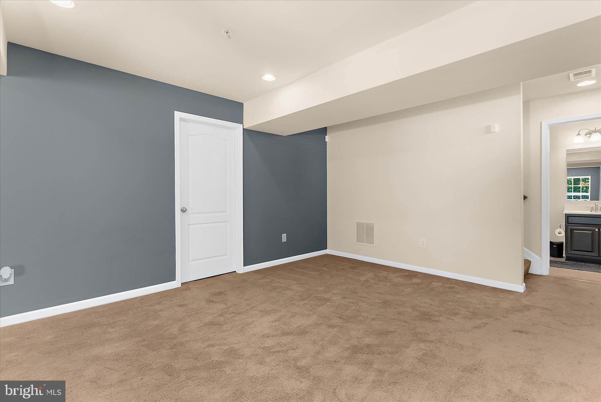 TANYARD SPRINGS - Residential