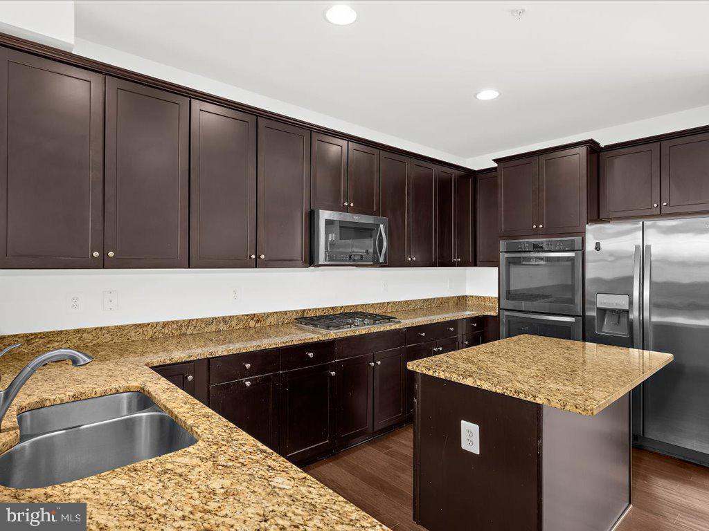 BRIGHTON PLACE - Residential