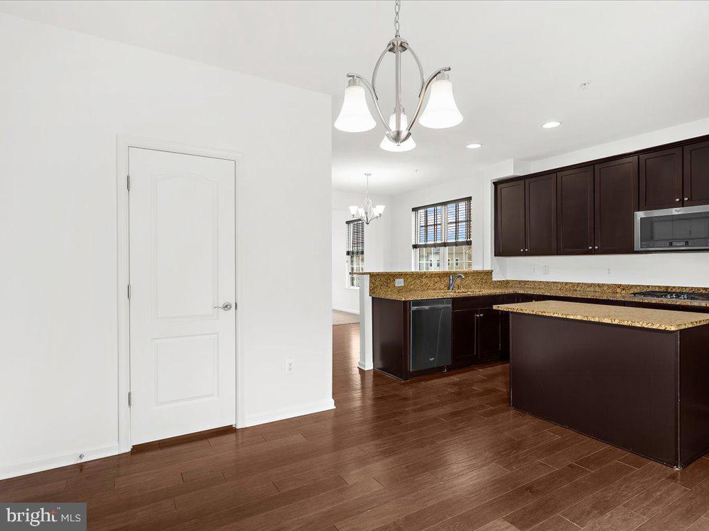 BRIGHTON PLACE - Residential