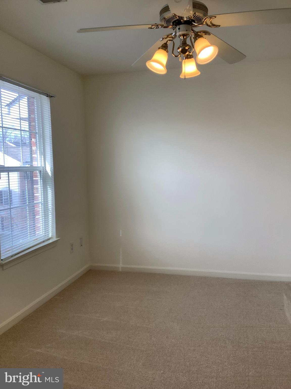 MOUNT VERNON TOWNES - Residential Lease