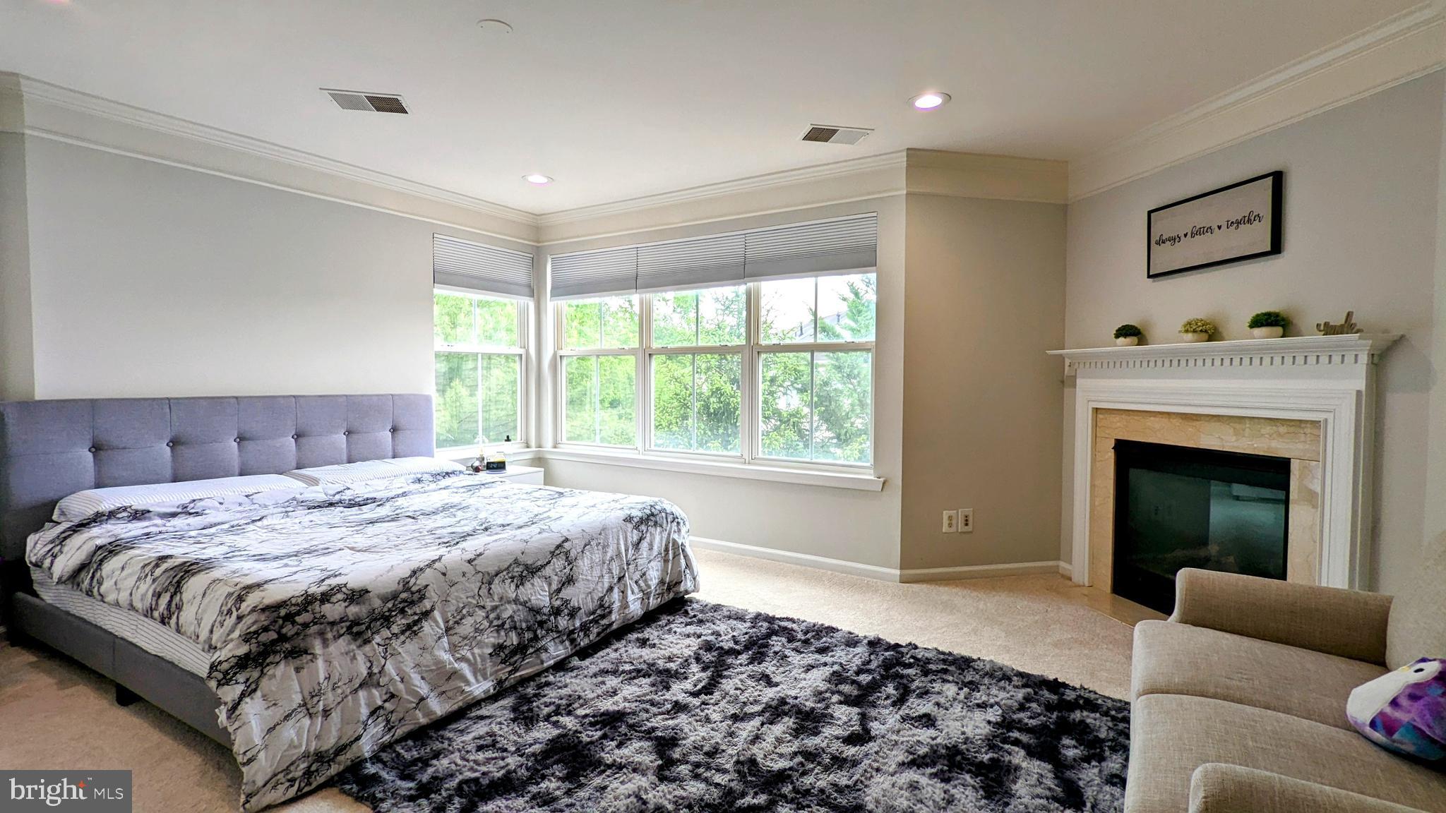 BROADLANDS - Residential Lease