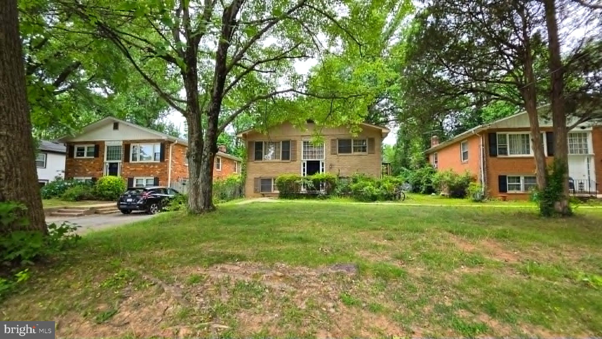 HUNTING RIDGE - Residential