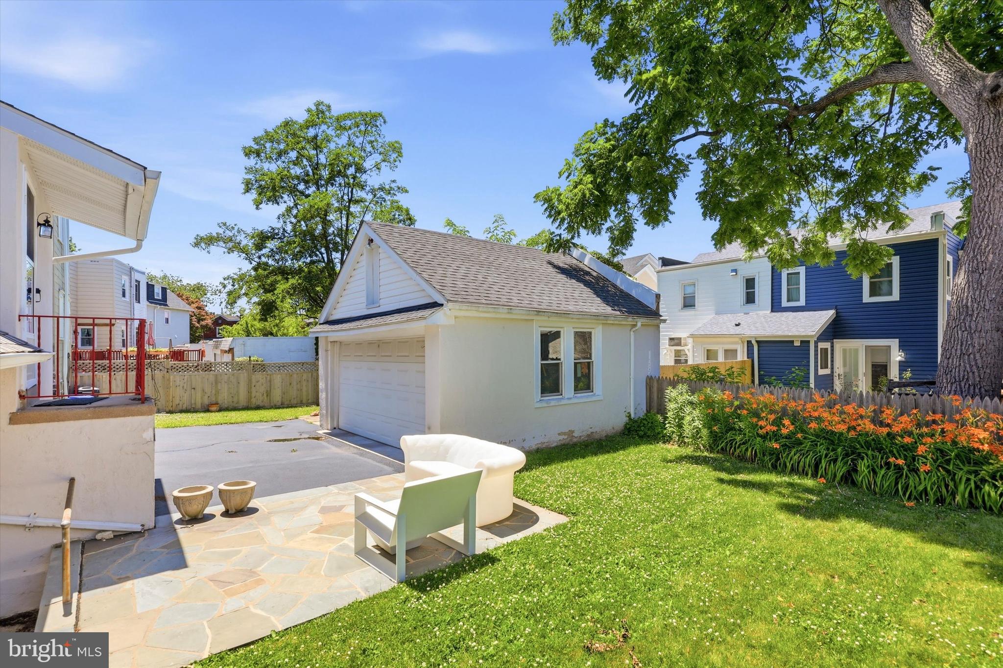 ARDMORE PARK - Residential