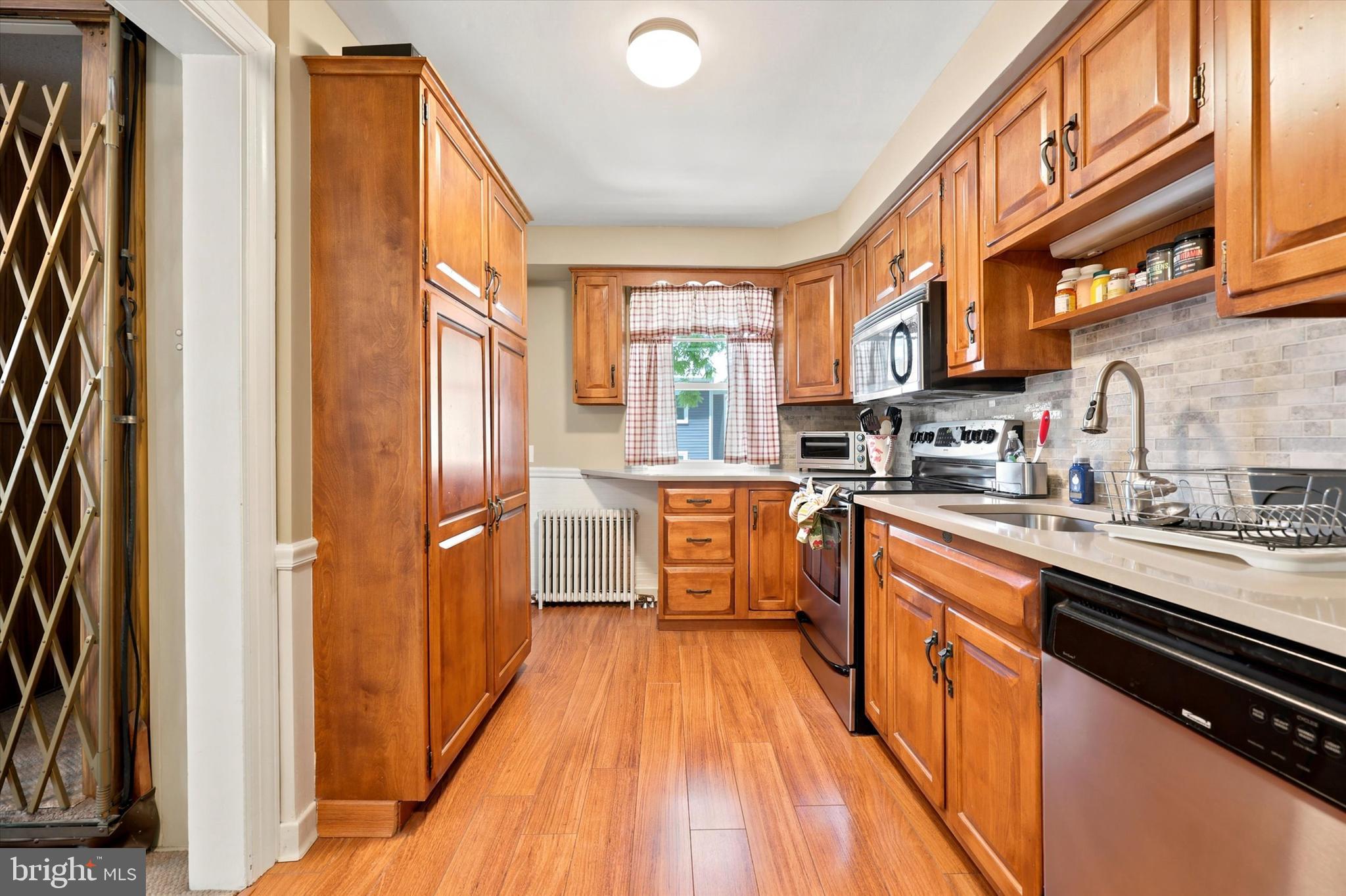 ARDMORE PARK - Residential