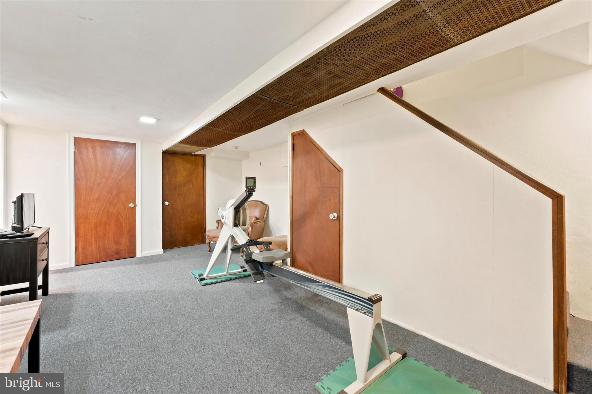 ARDMORE PARK - Residential