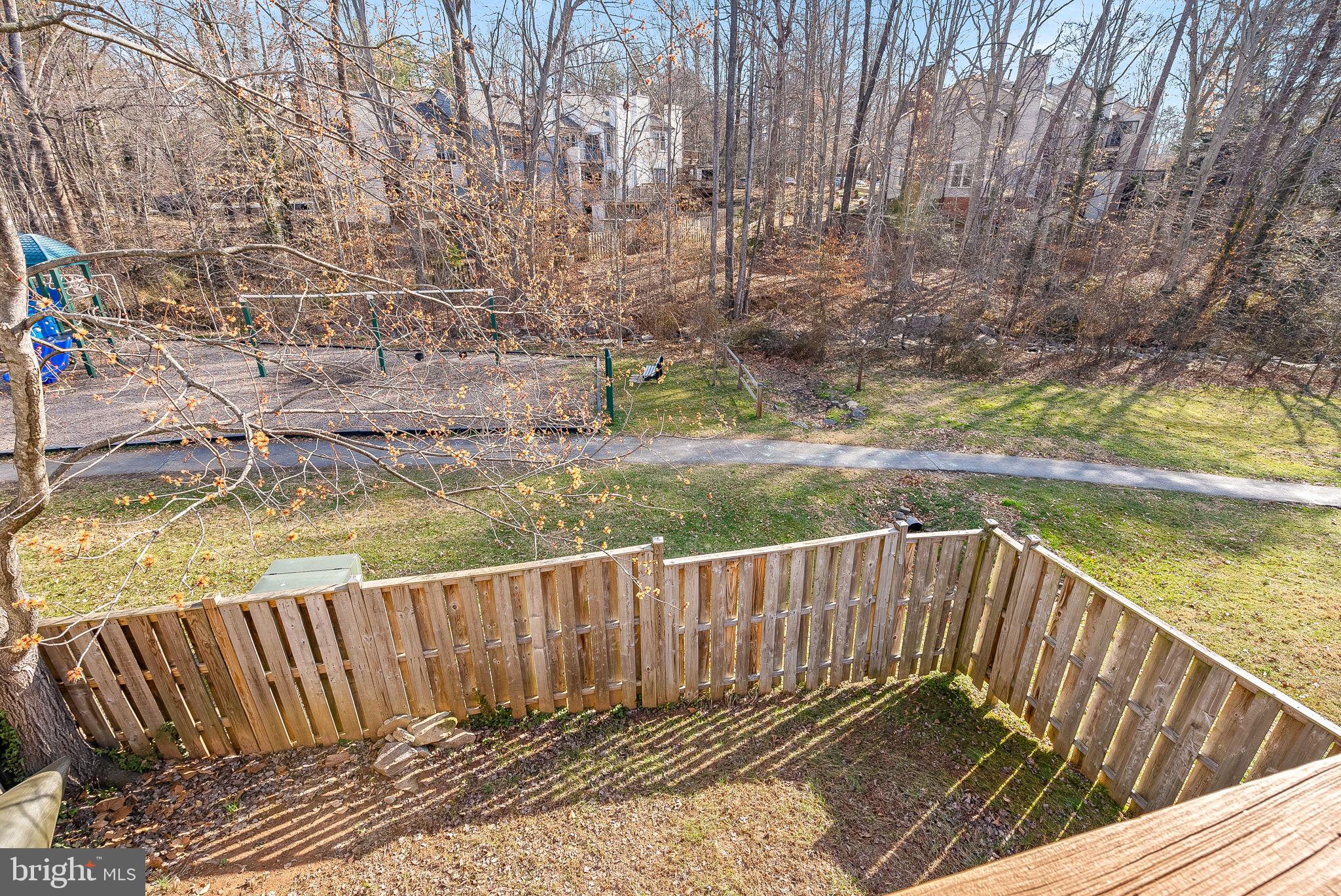 LAKE BRADDOCK - Residential