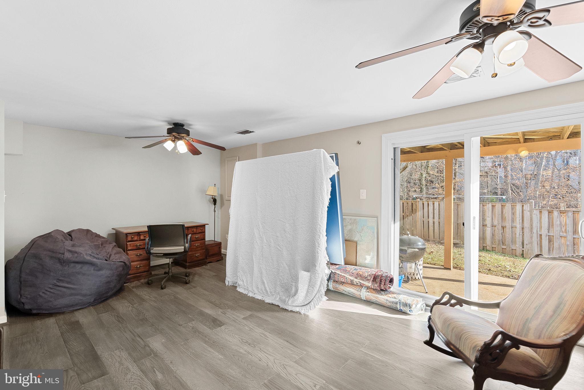 LAKE BRADDOCK - Residential