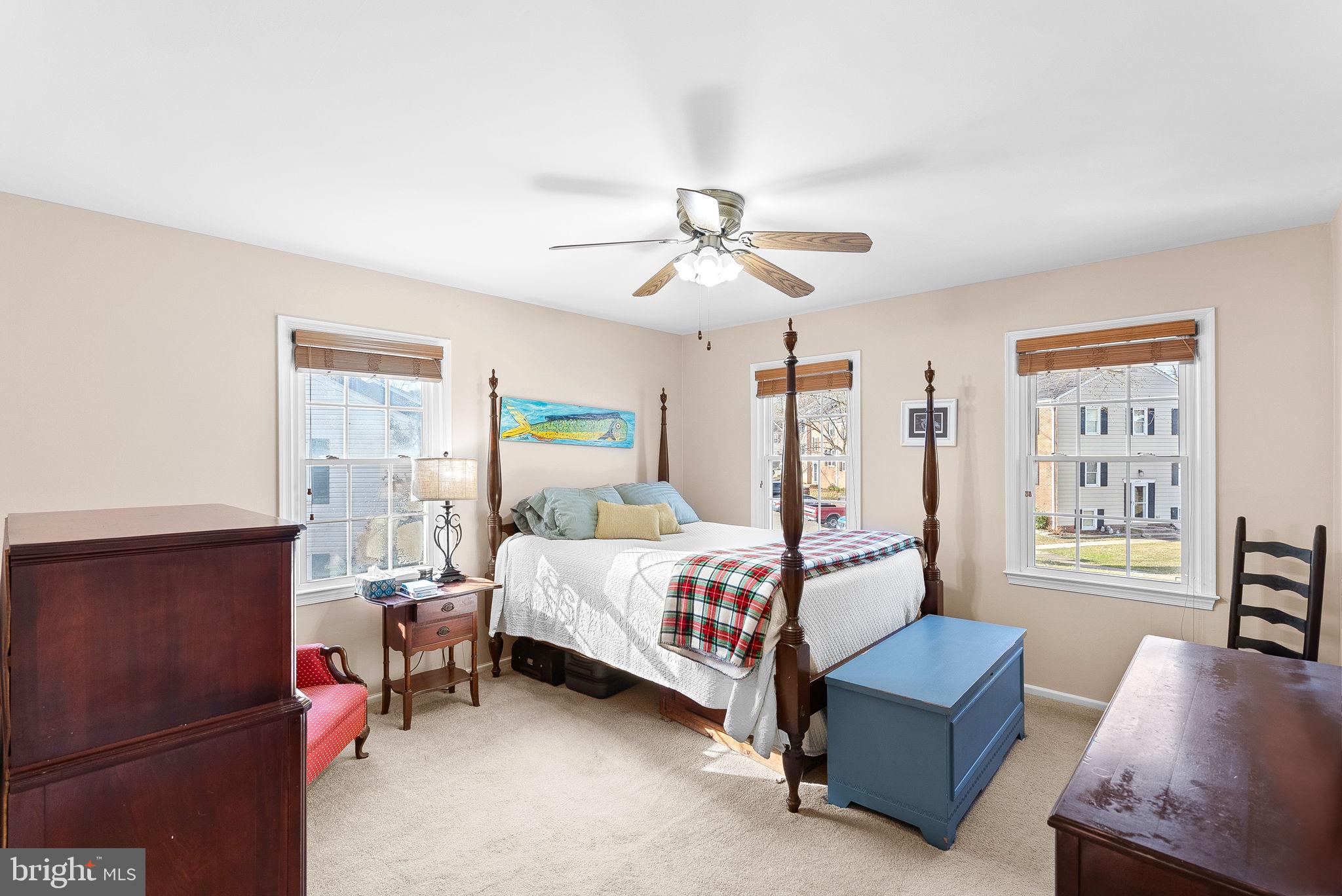 LAKE BRADDOCK - Residential
