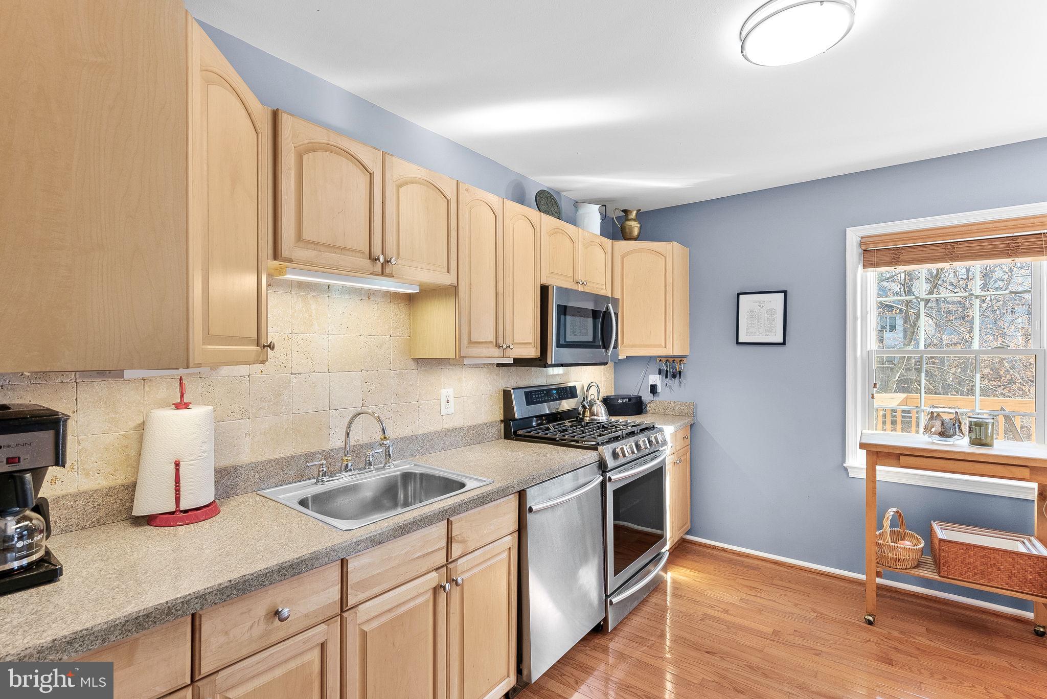 LAKE BRADDOCK - Residential
