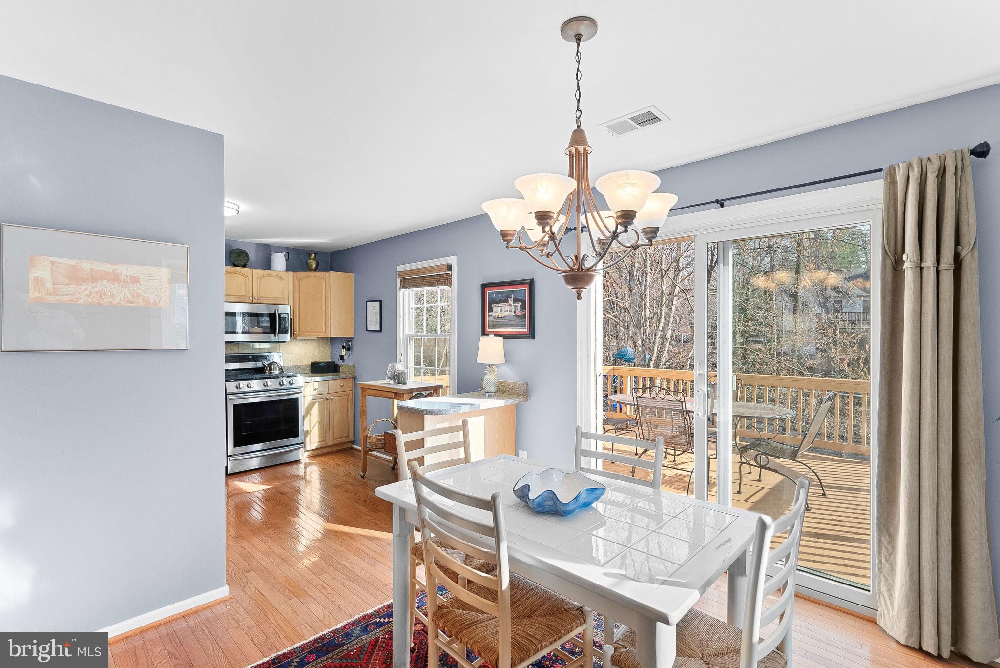 LAKE BRADDOCK - Residential