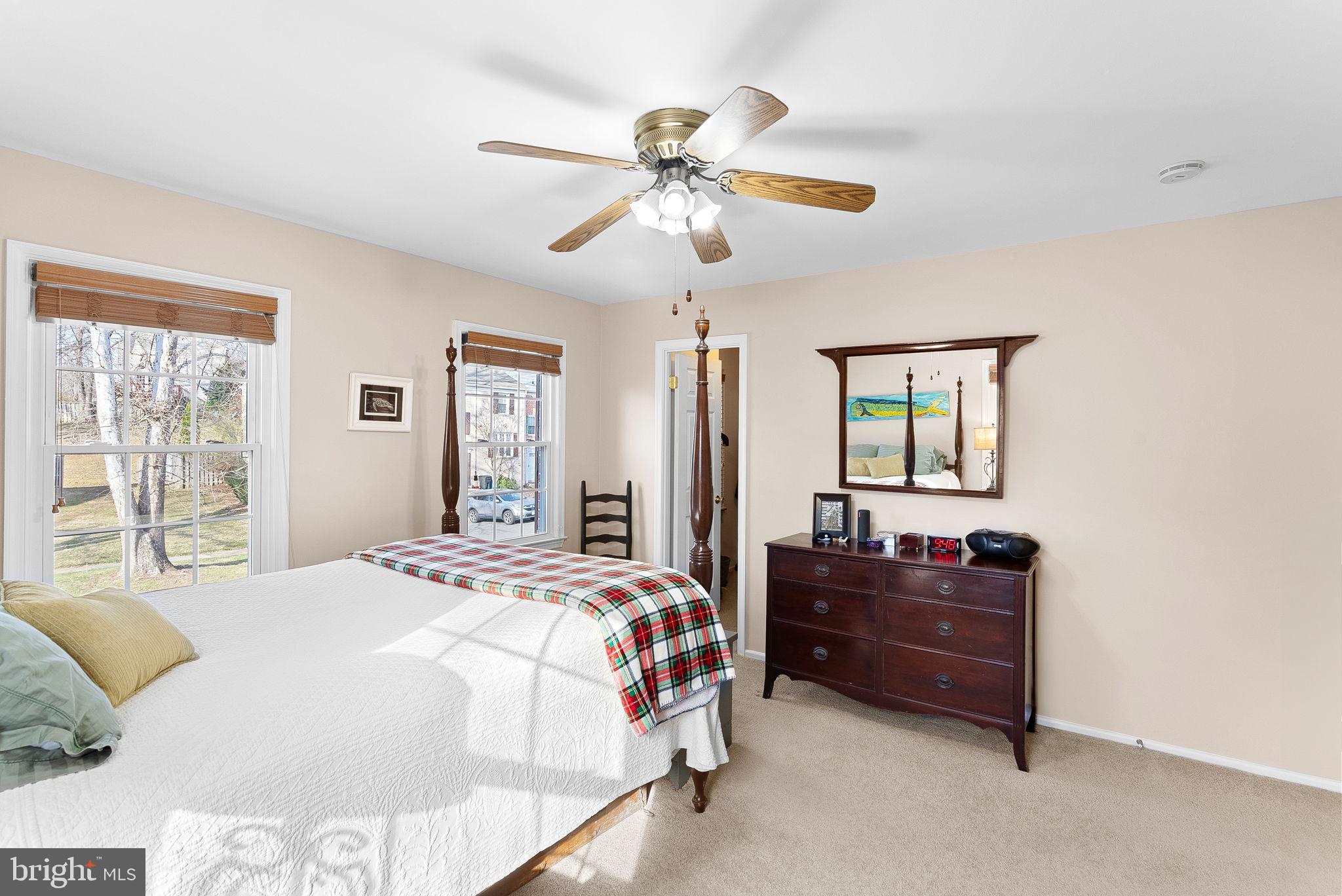 LAKE BRADDOCK - Residential