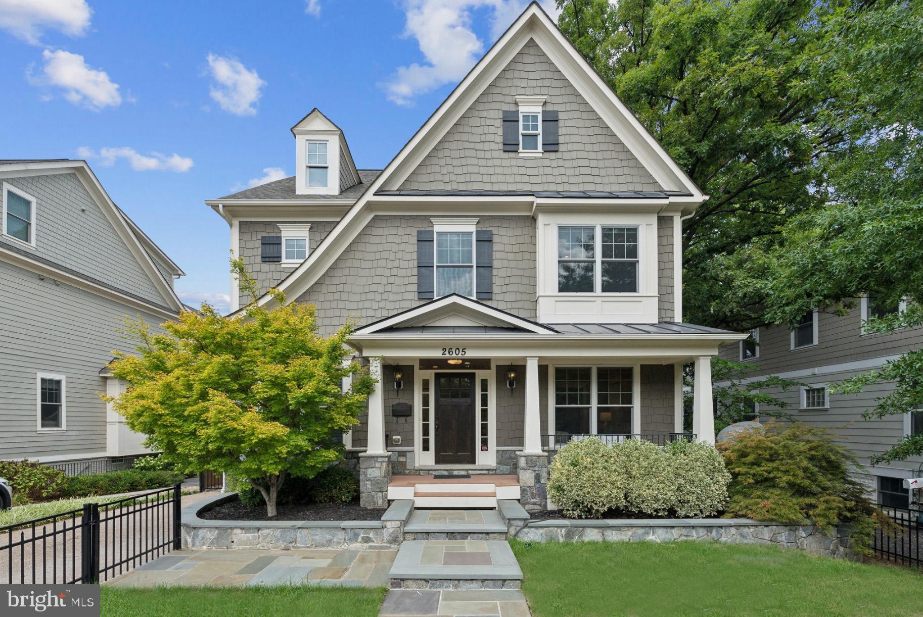 CLARENDON - Residential
