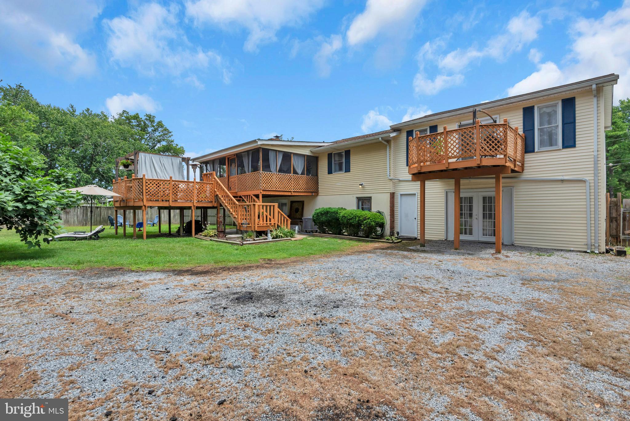 CASTLE MARINA - Residential