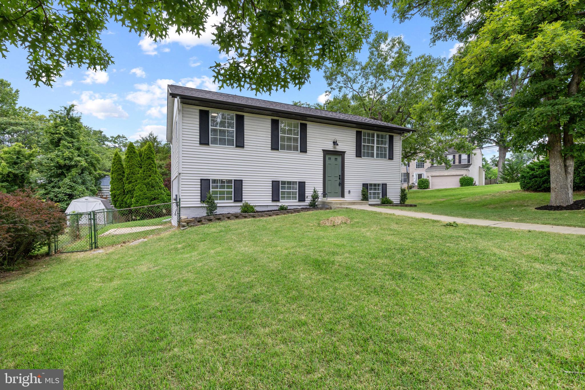 NORTH LAUREL PARK - Residential