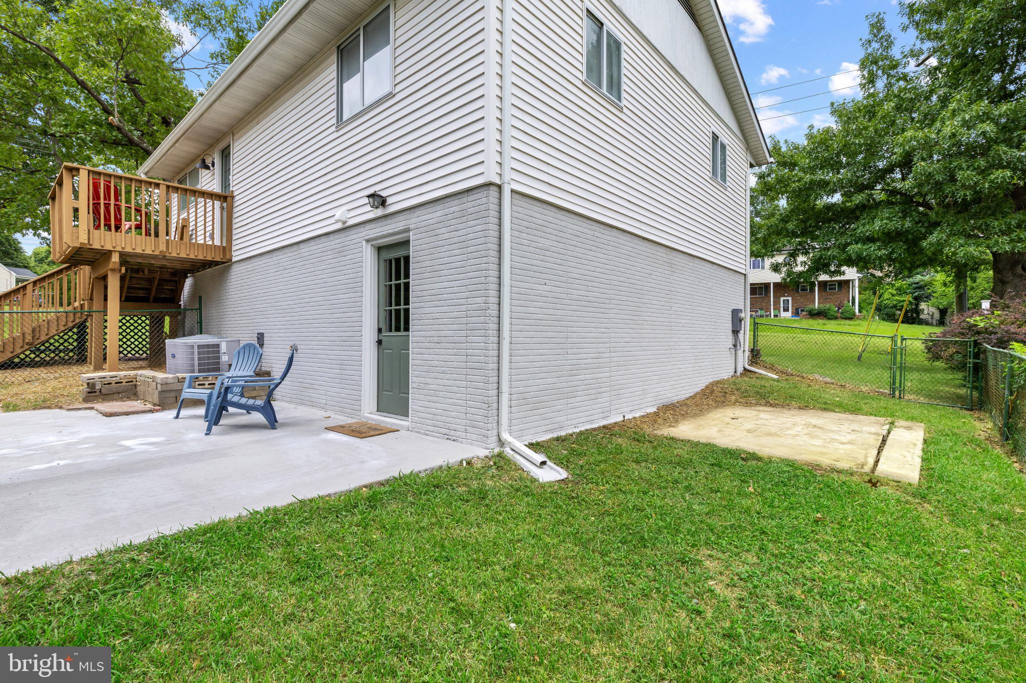 NORTH LAUREL PARK - Residential