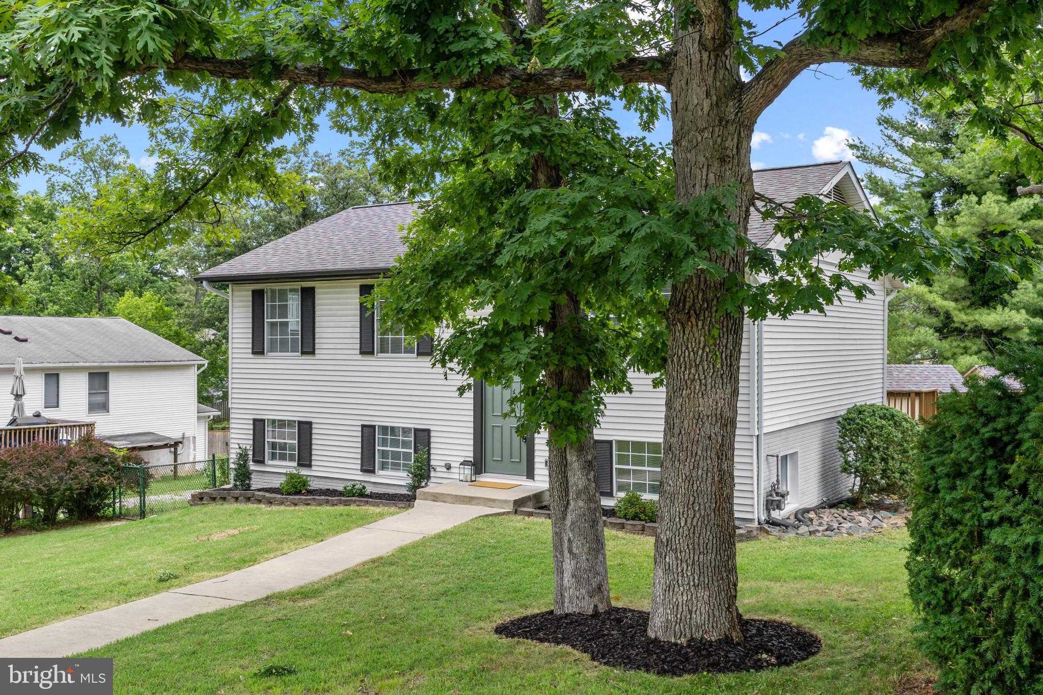 NORTH LAUREL PARK - Residential