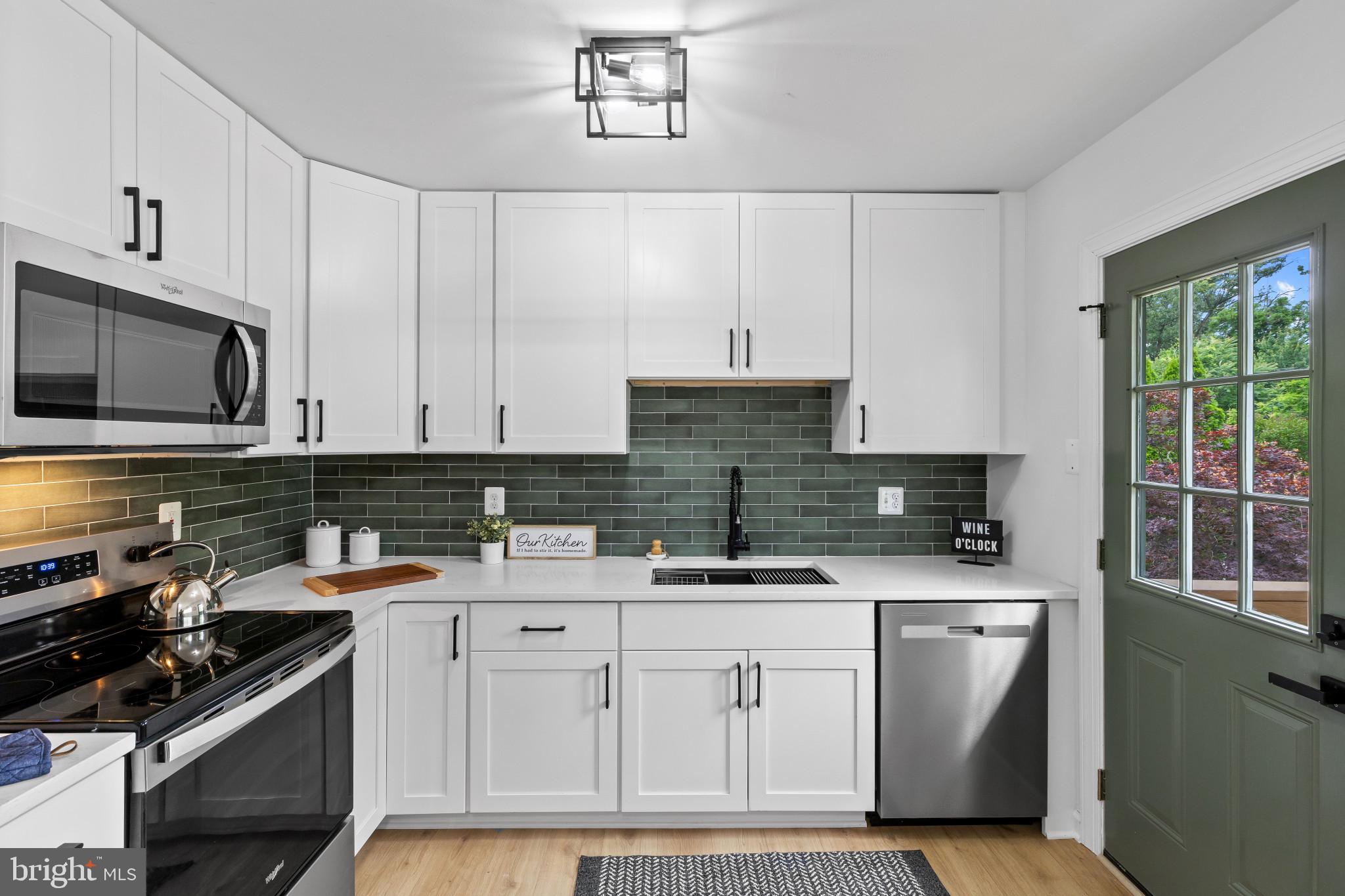 NORTH LAUREL PARK - Residential