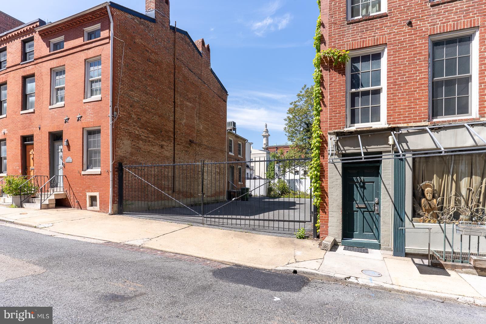 MOUNT VERNON PLACE HISTORIC DISTRICT - Land