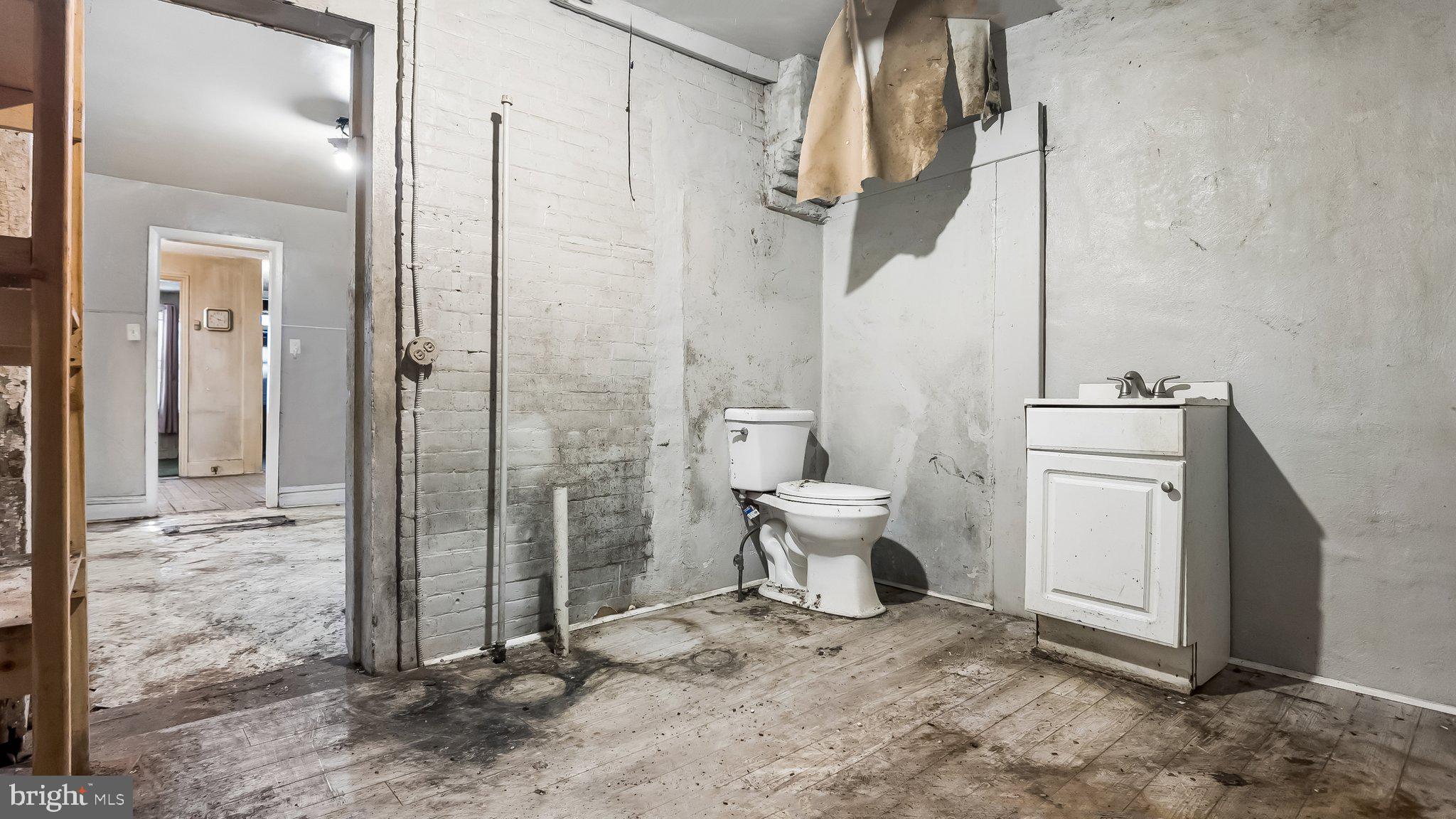 STRAWBERRY MANSION - Residential
