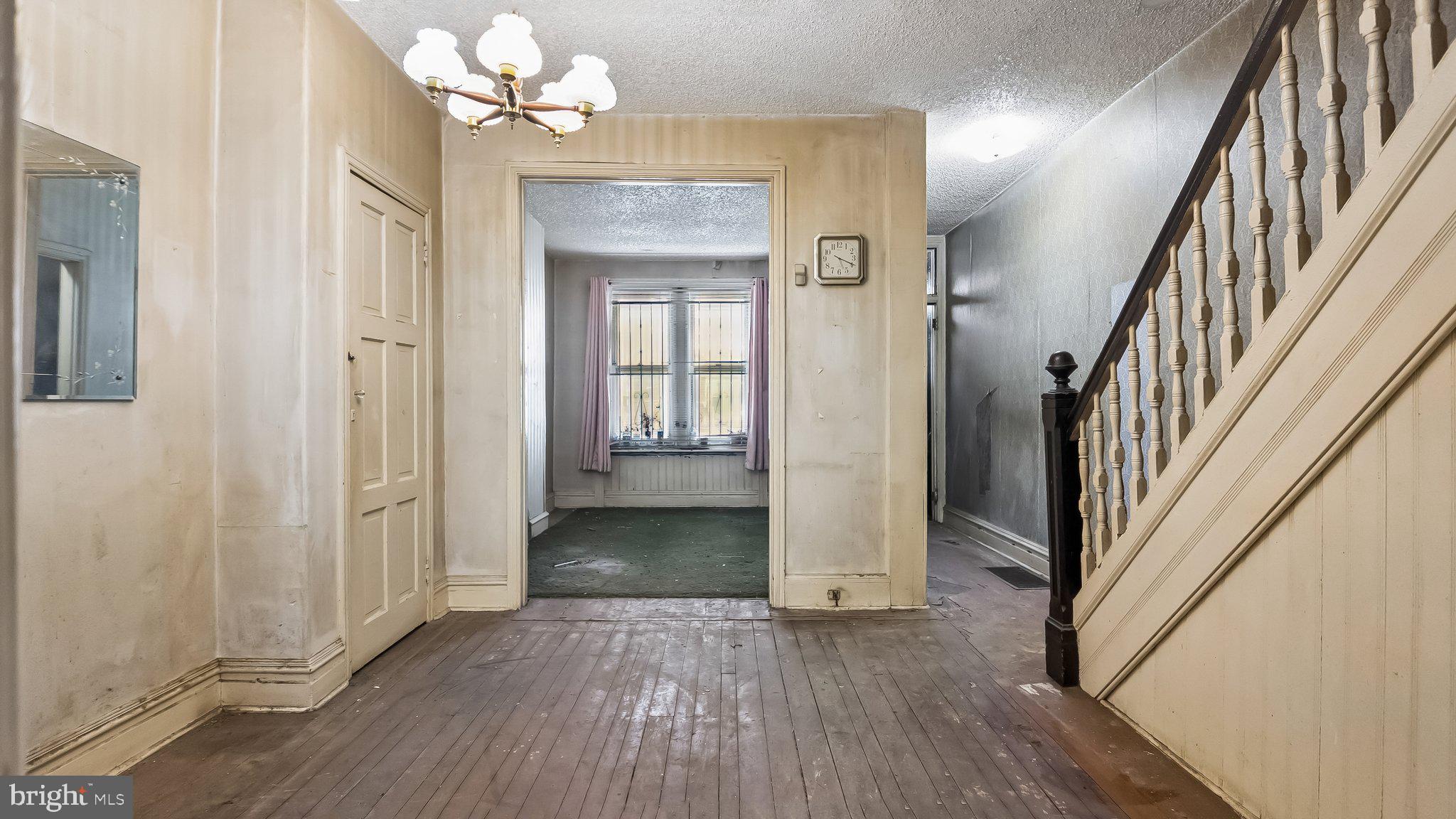 STRAWBERRY MANSION - Residential