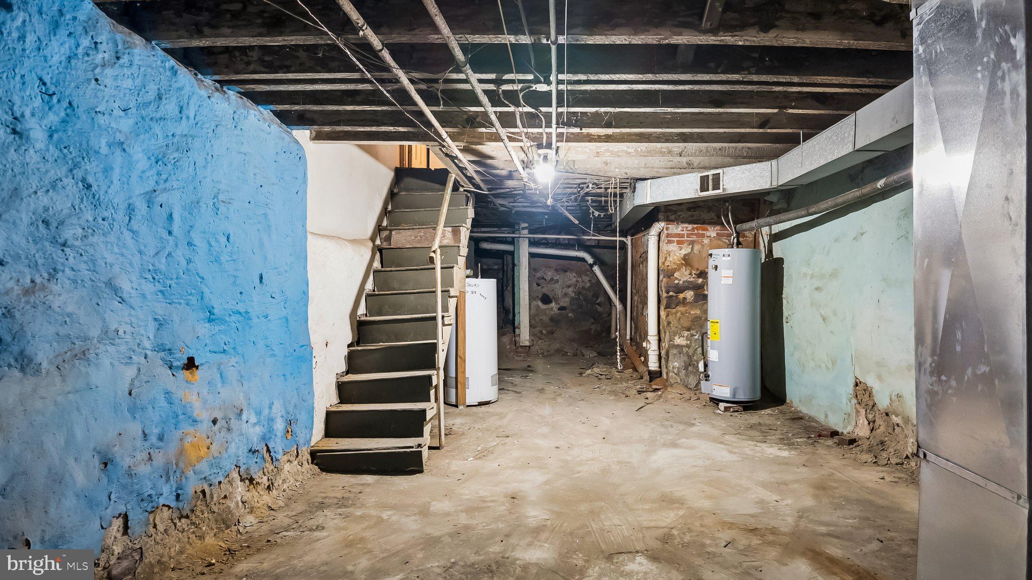STRAWBERRY MANSION - Residential