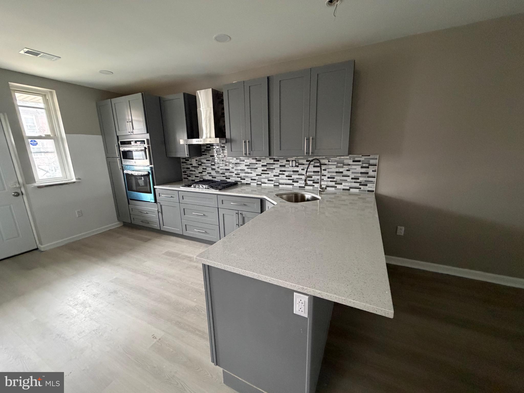 WEST OAK LANE - Residential