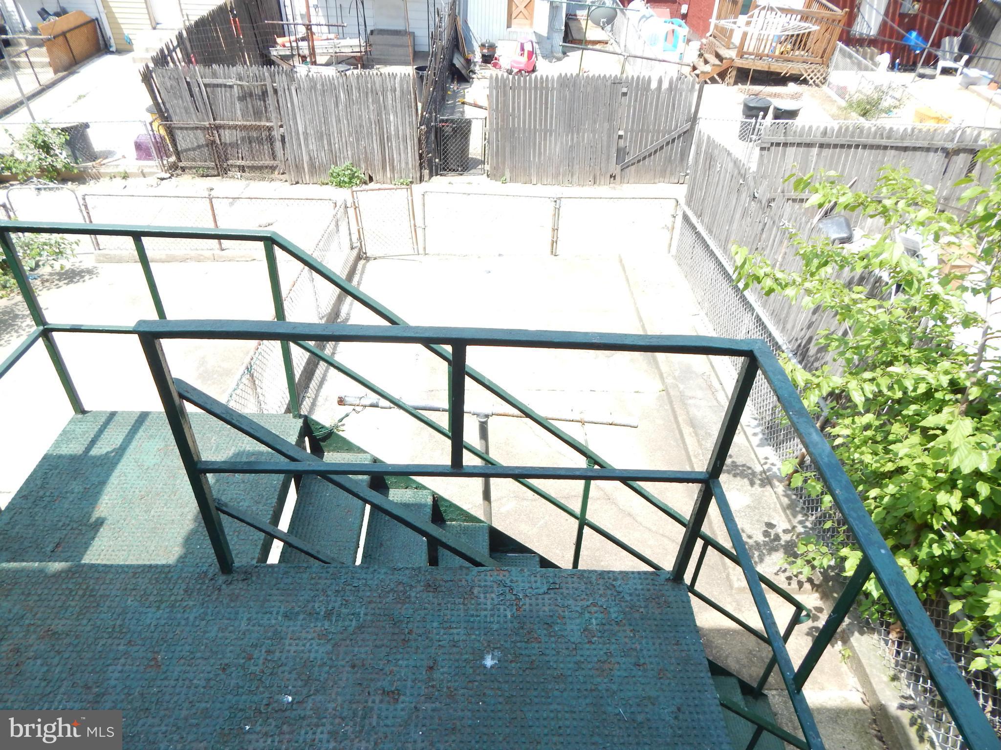 HIGHLANDTOWN - Residential