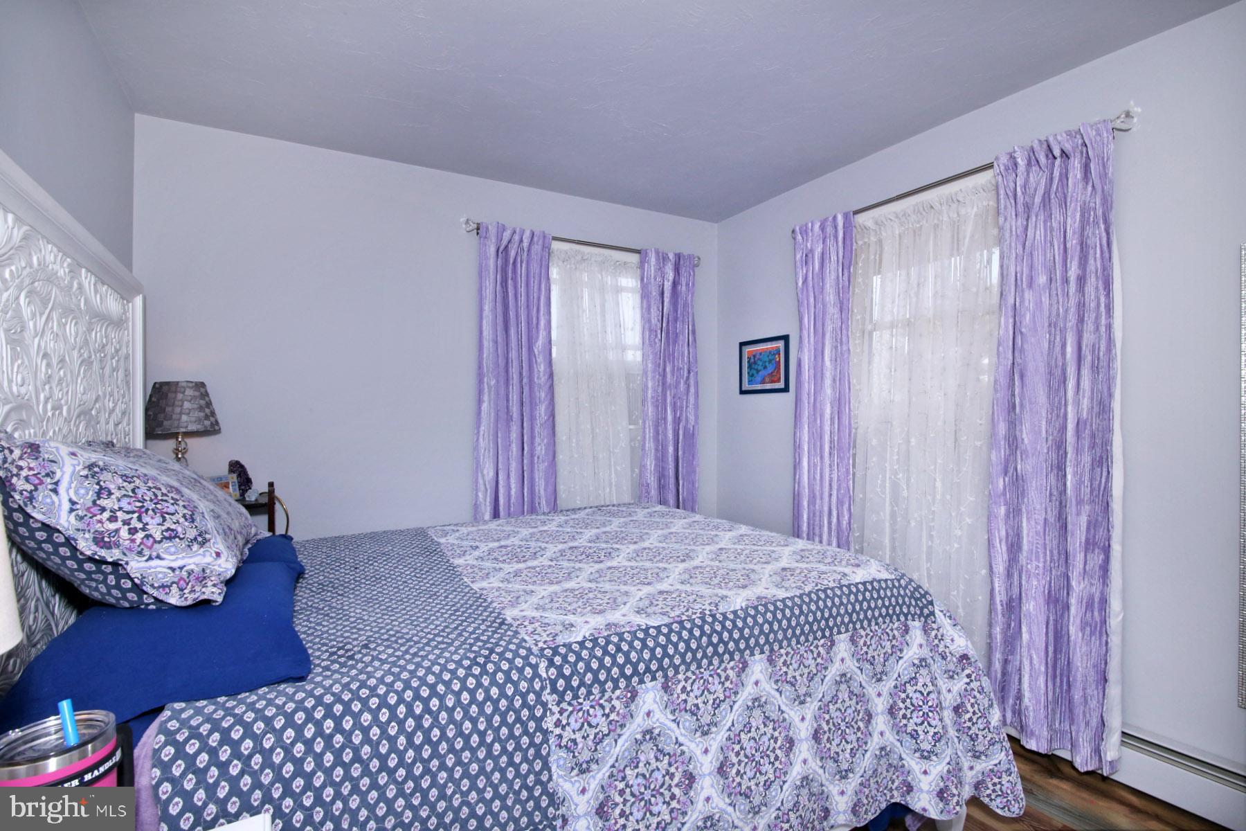 BLUE MOUNTAIN VIEW - Residential