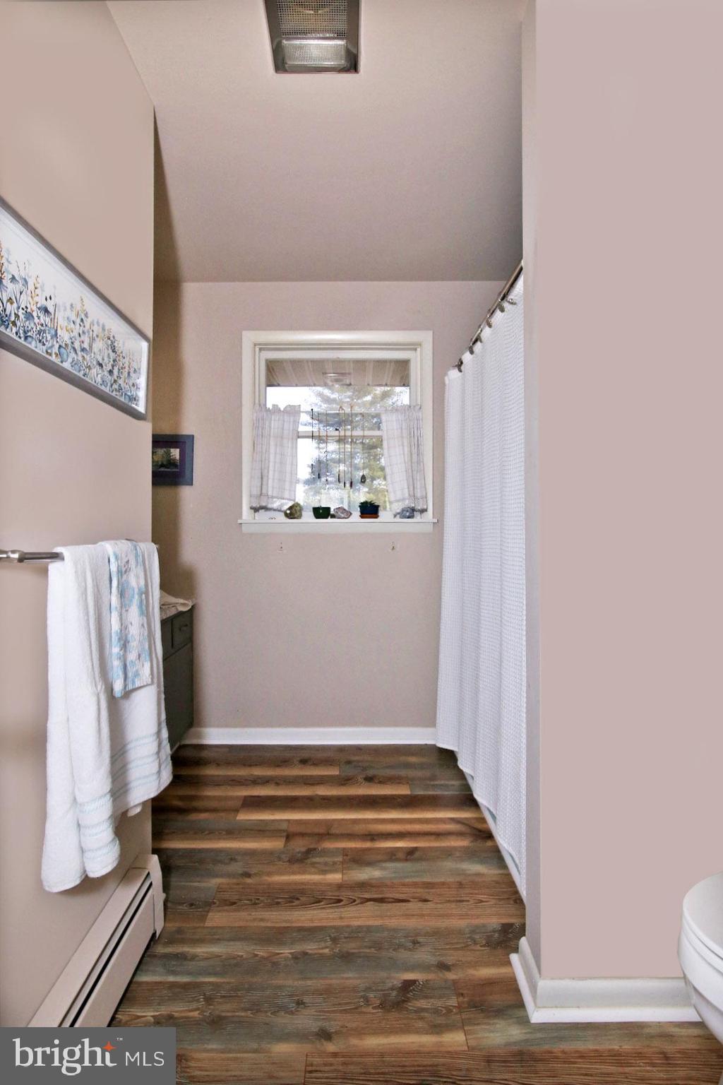 BLUE MOUNTAIN VIEW - Residential