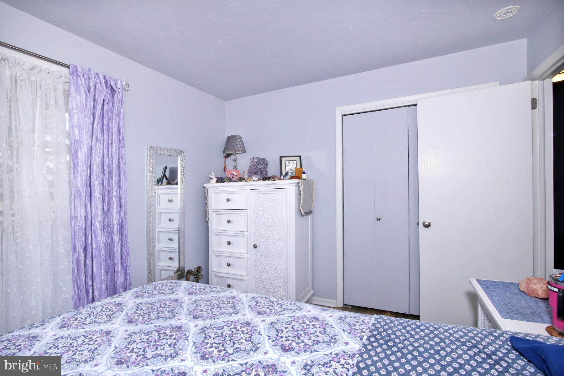 BLUE MOUNTAIN VIEW - Residential