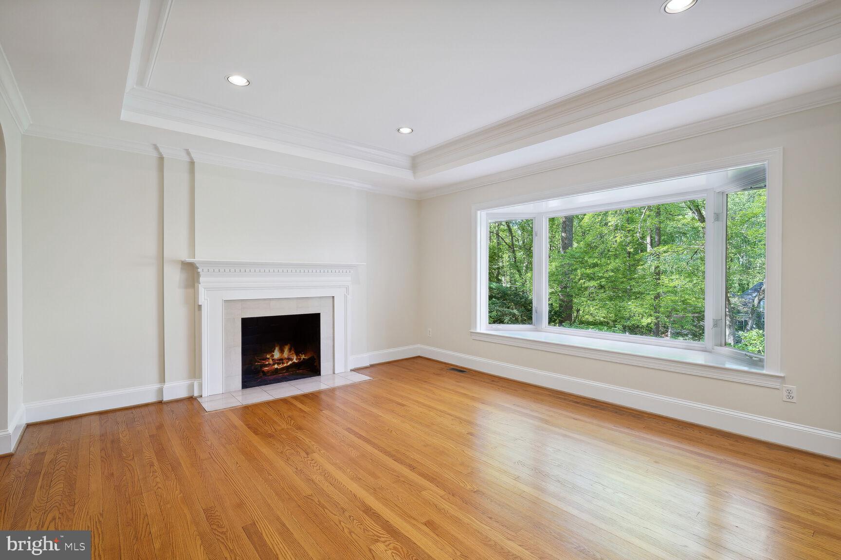 ELMWOOD ESTATES - Residential