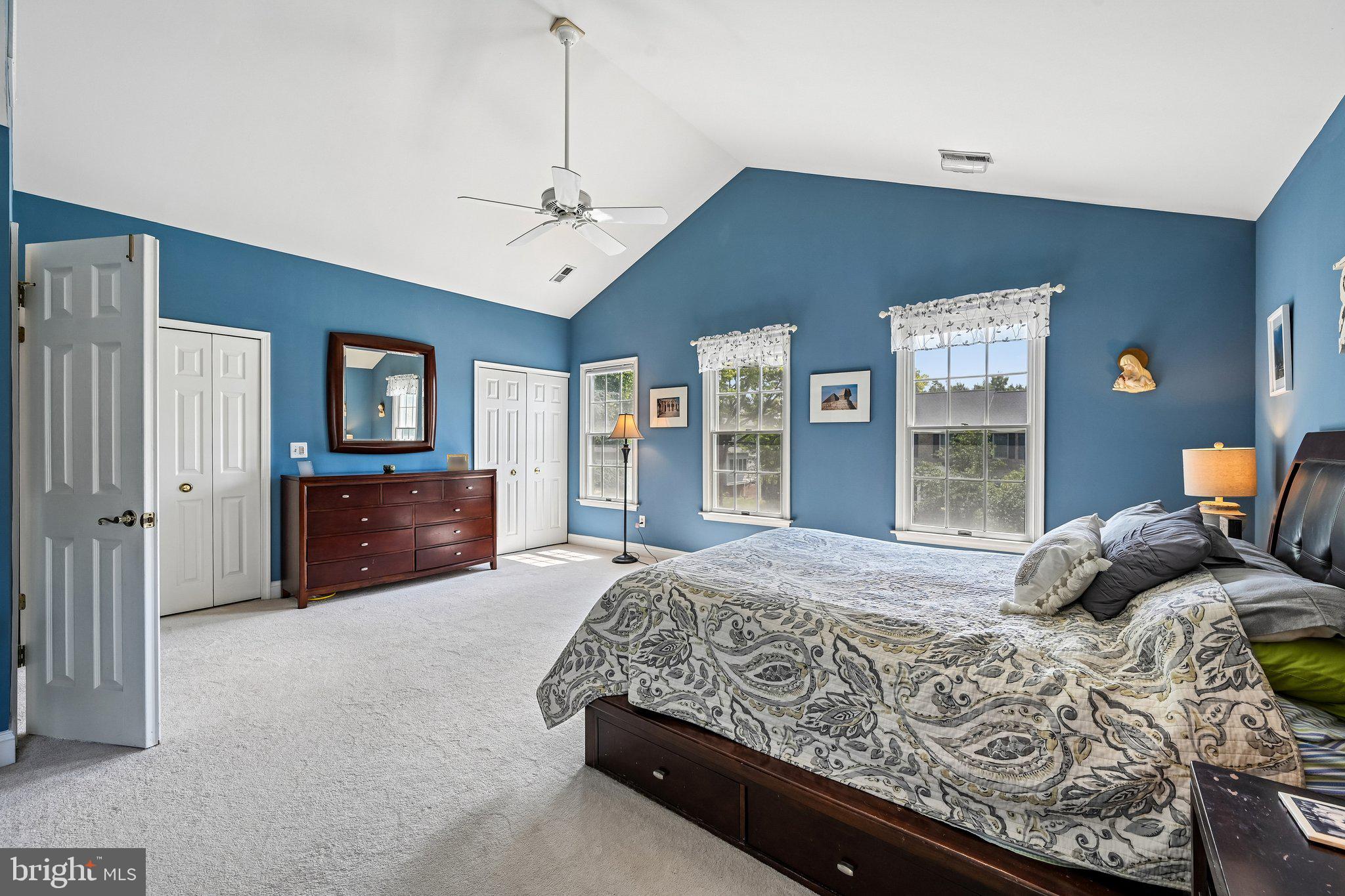 HUNTERS RUN - Residential