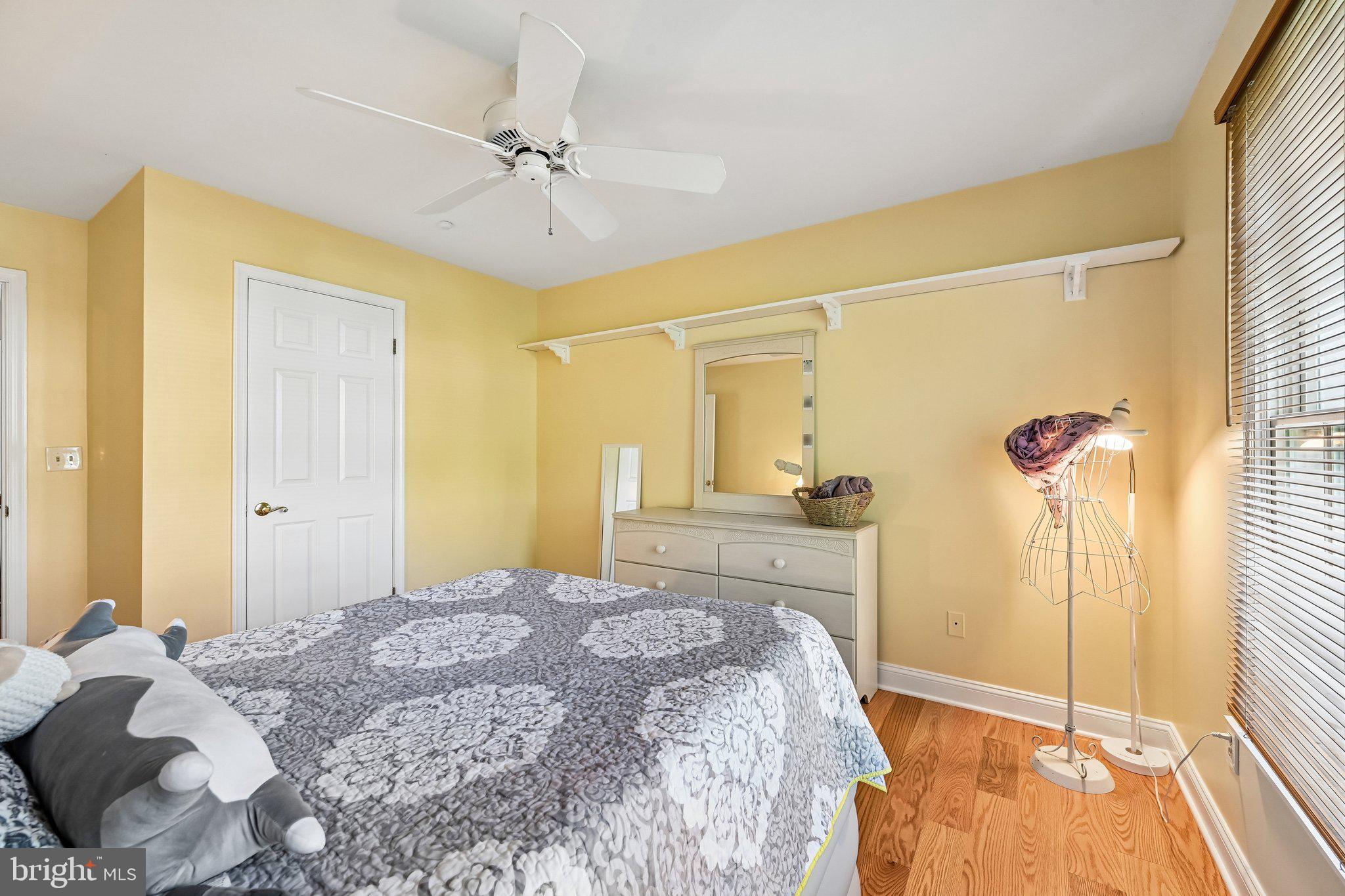 HUNTERS RUN - Residential