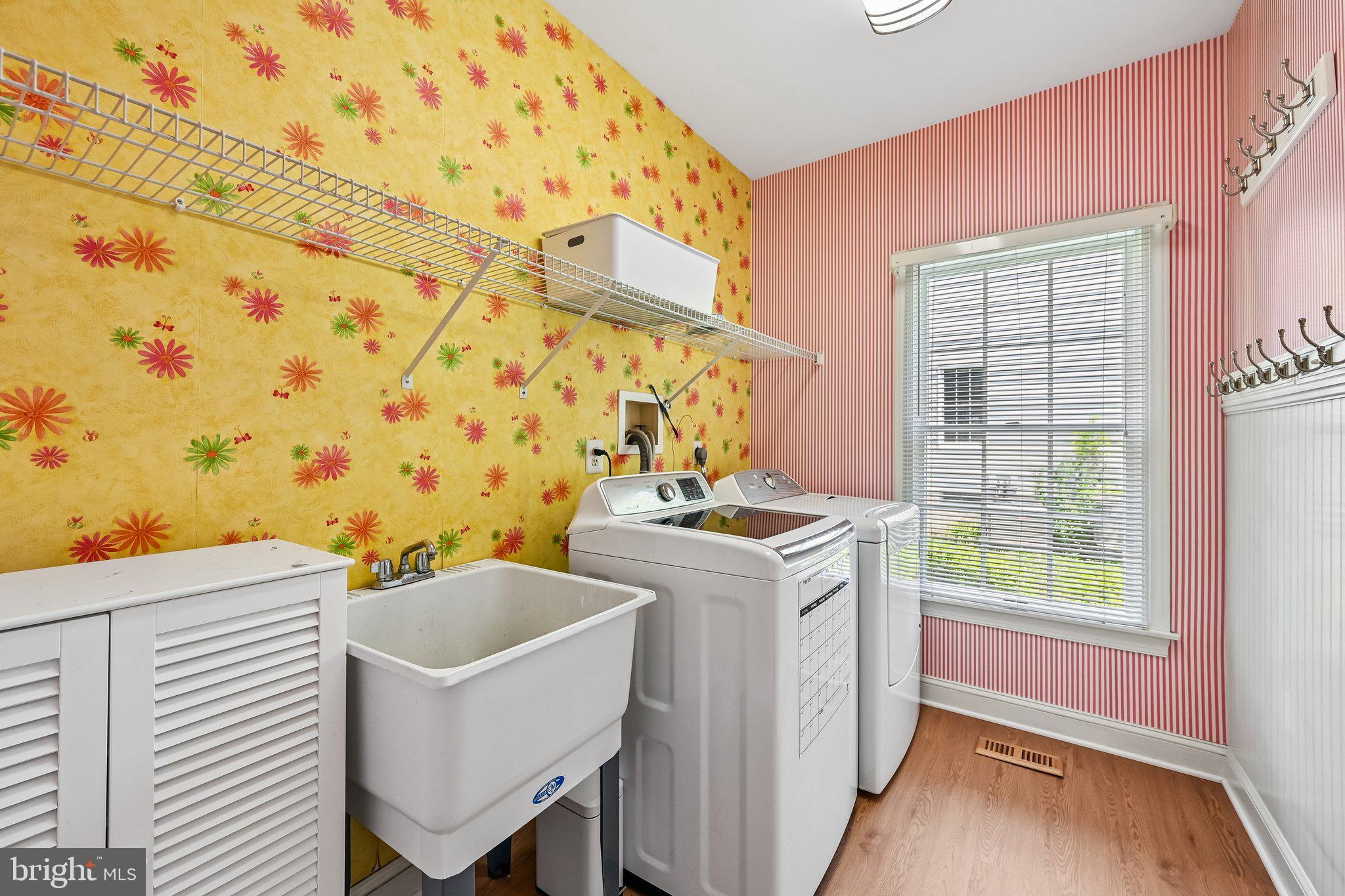 HUNTERS RUN - Residential