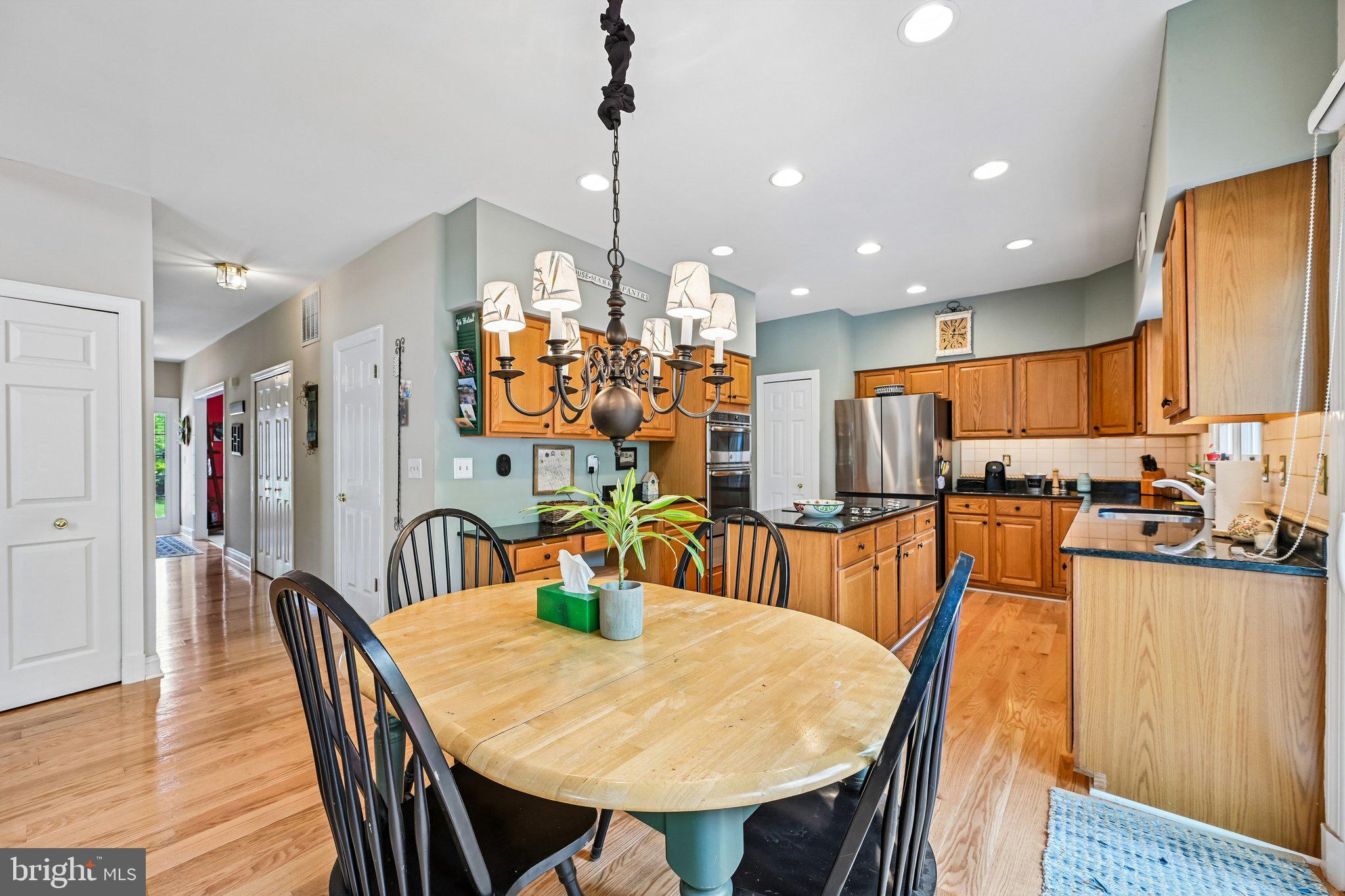 HUNTERS RUN - Residential