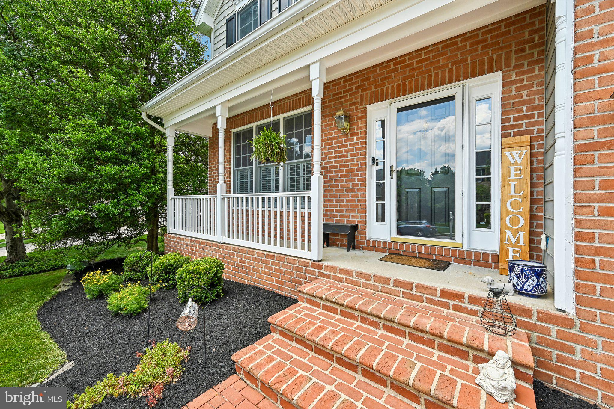 HUNTERS RUN - Residential