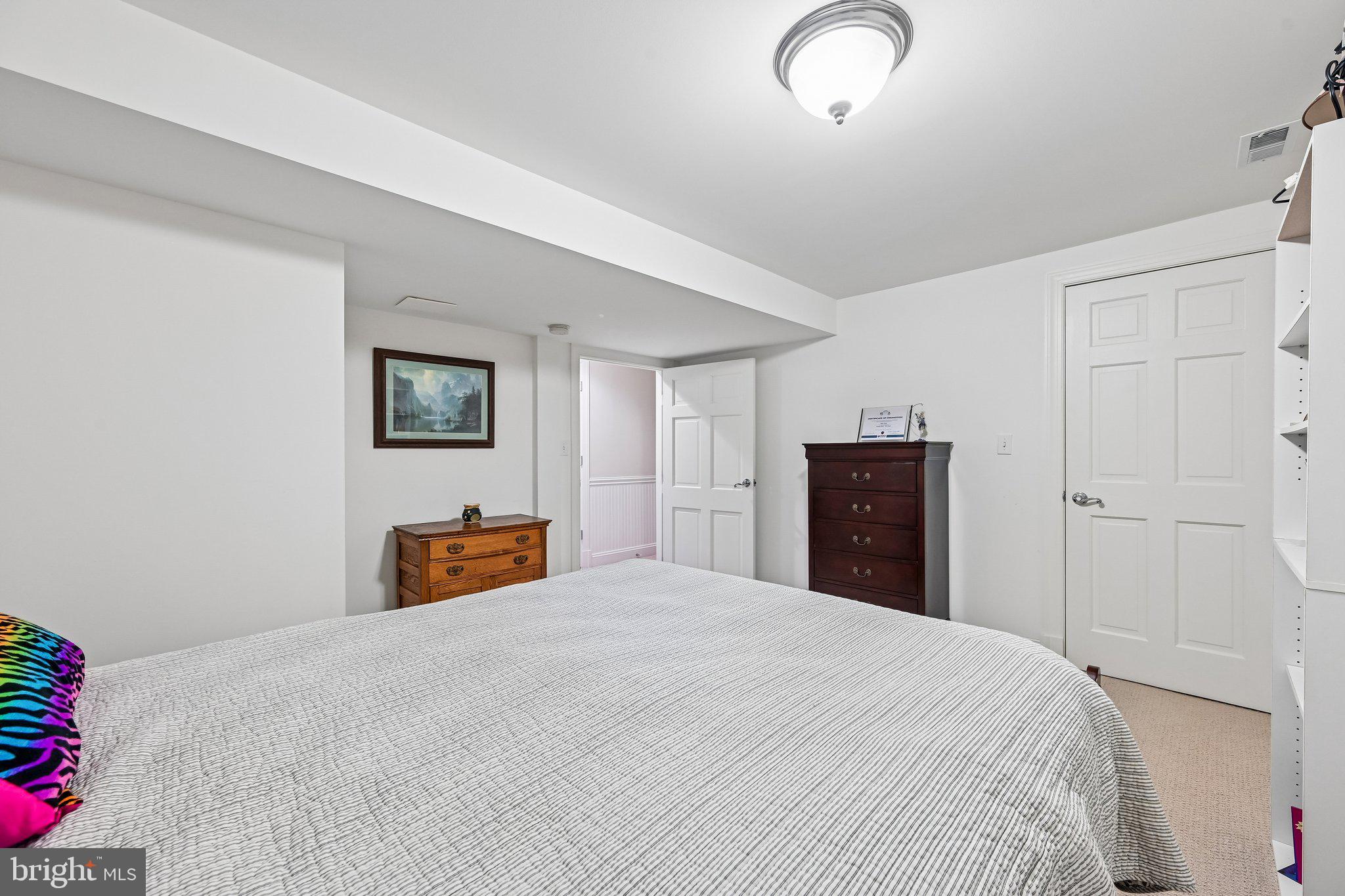 HUNTERS RUN - Residential