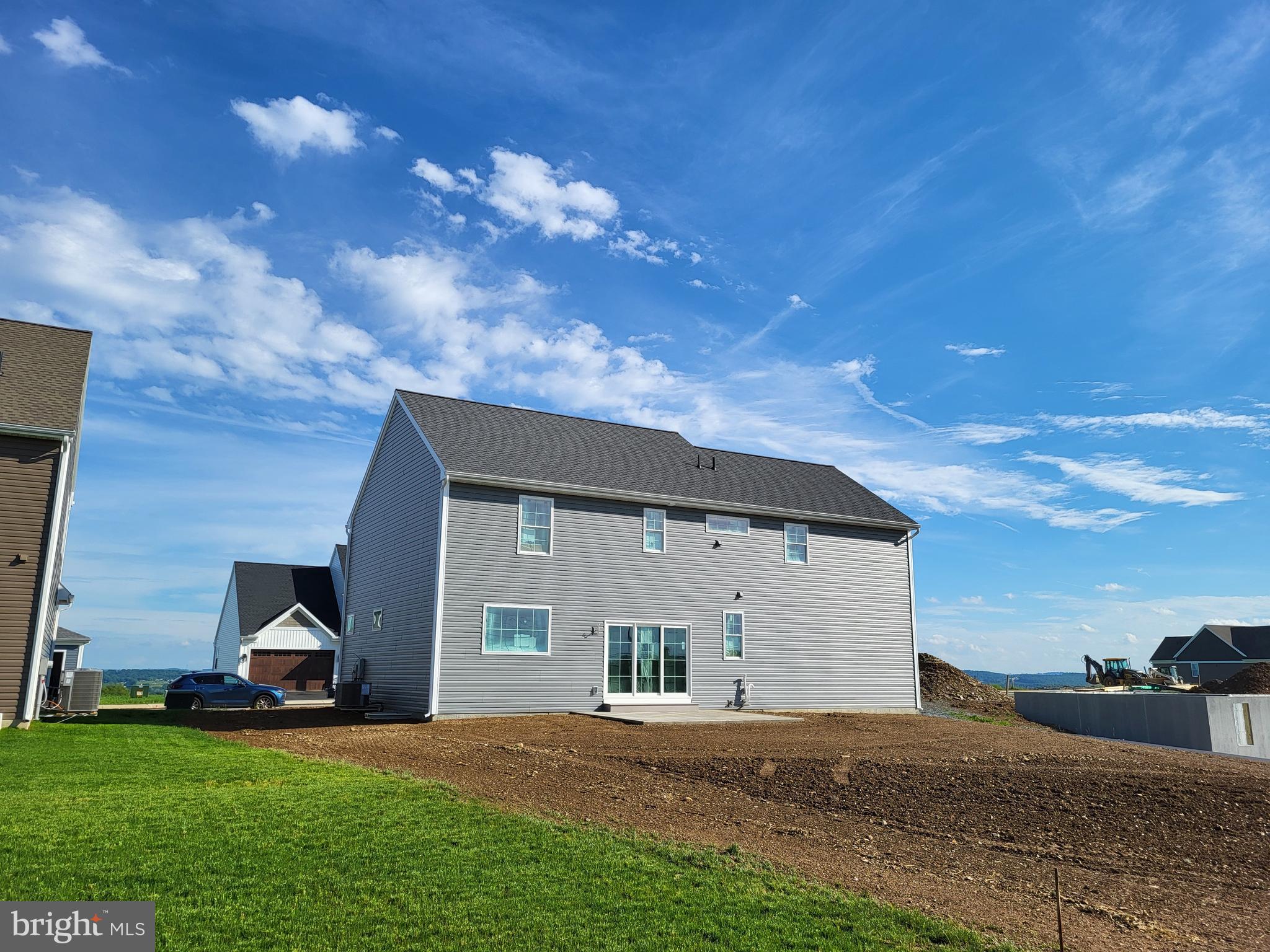 RIVER RIDGE HILLS - Residential
