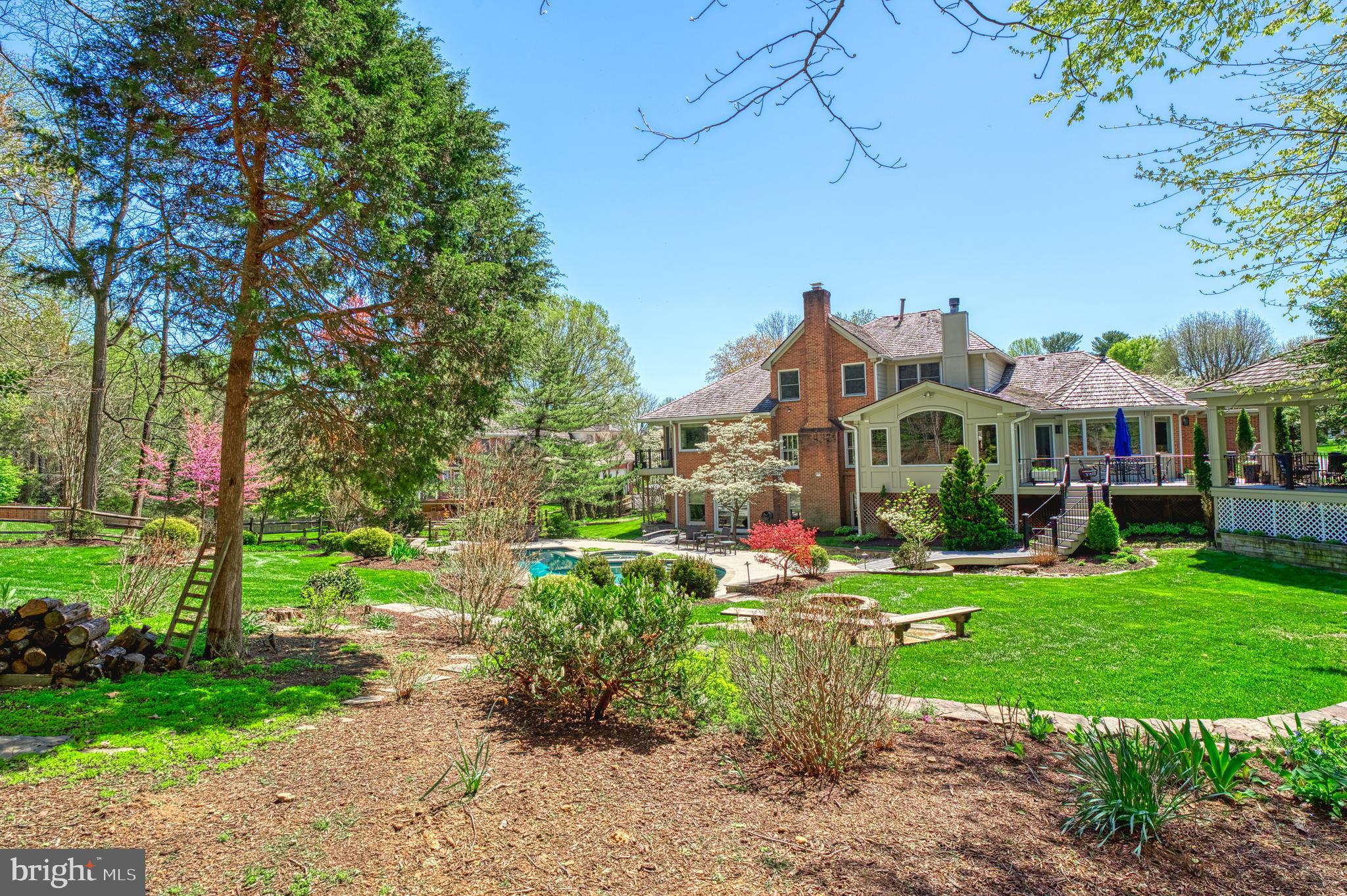 HUNTERS PLACE - Residential