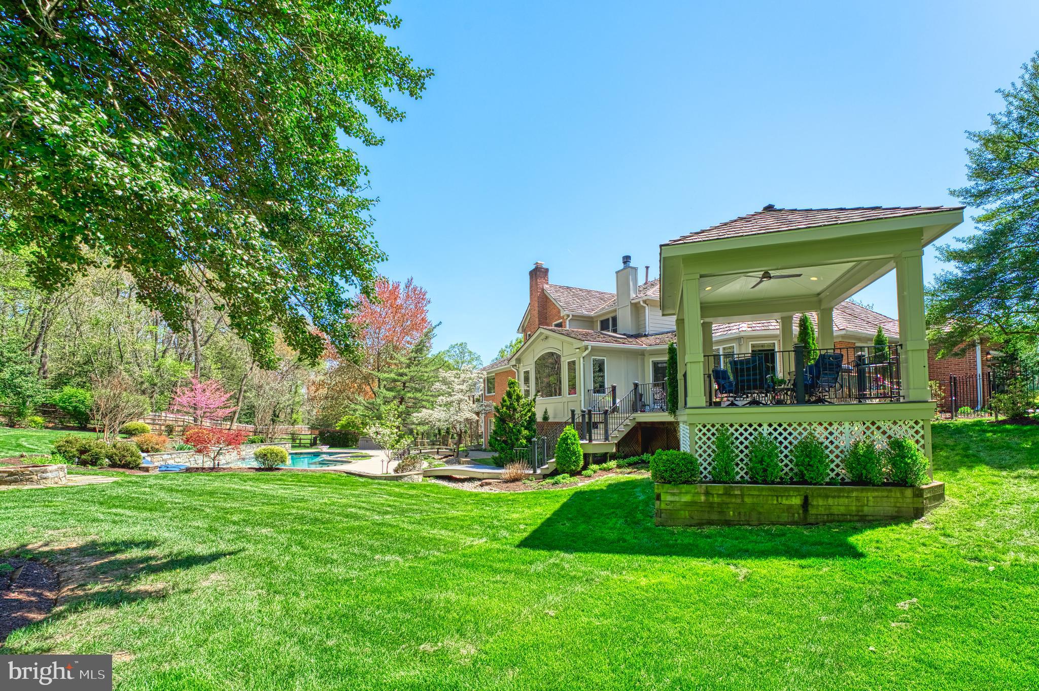 HUNTERS PLACE - Residential