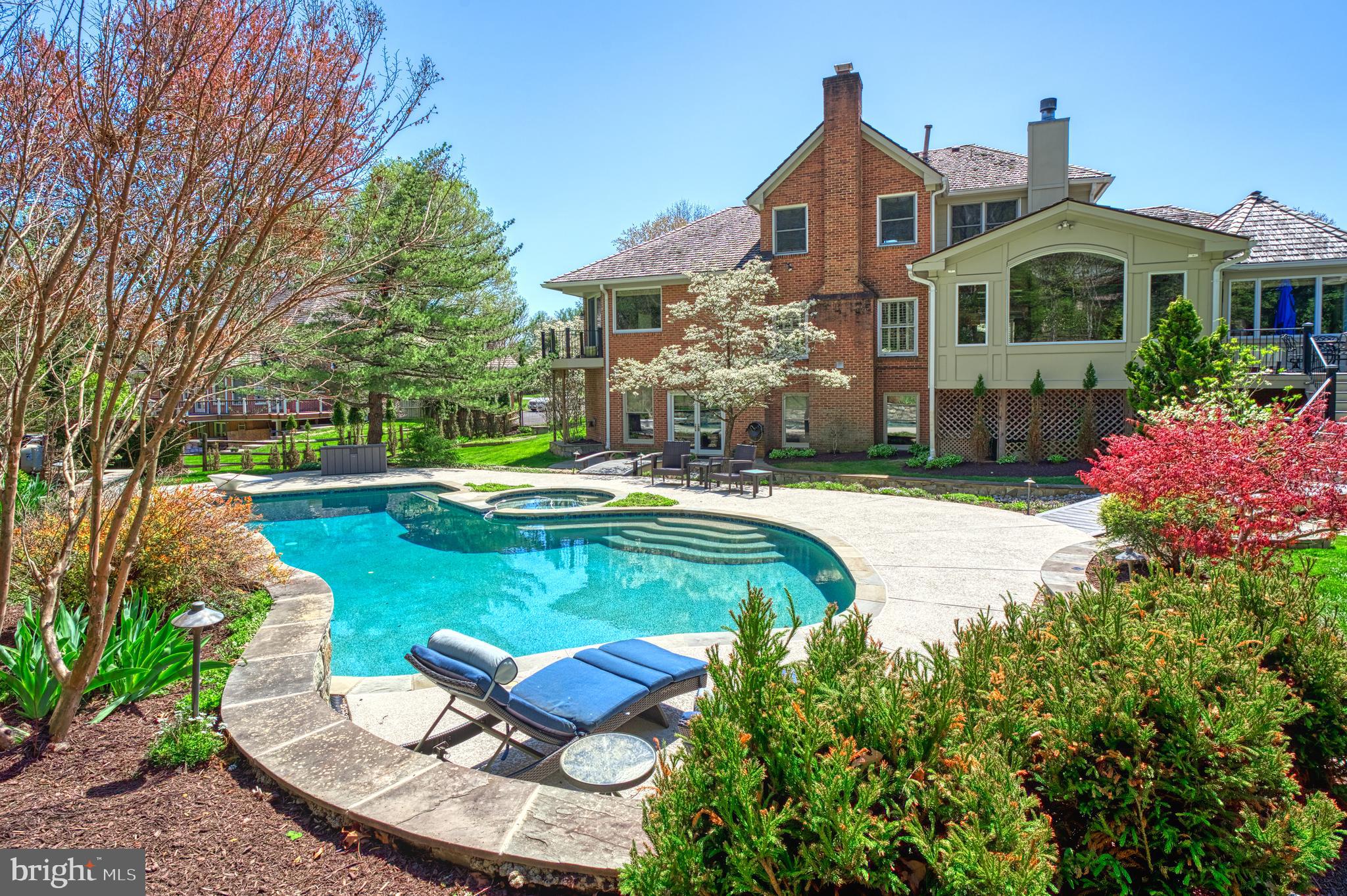 HUNTERS PLACE - Residential