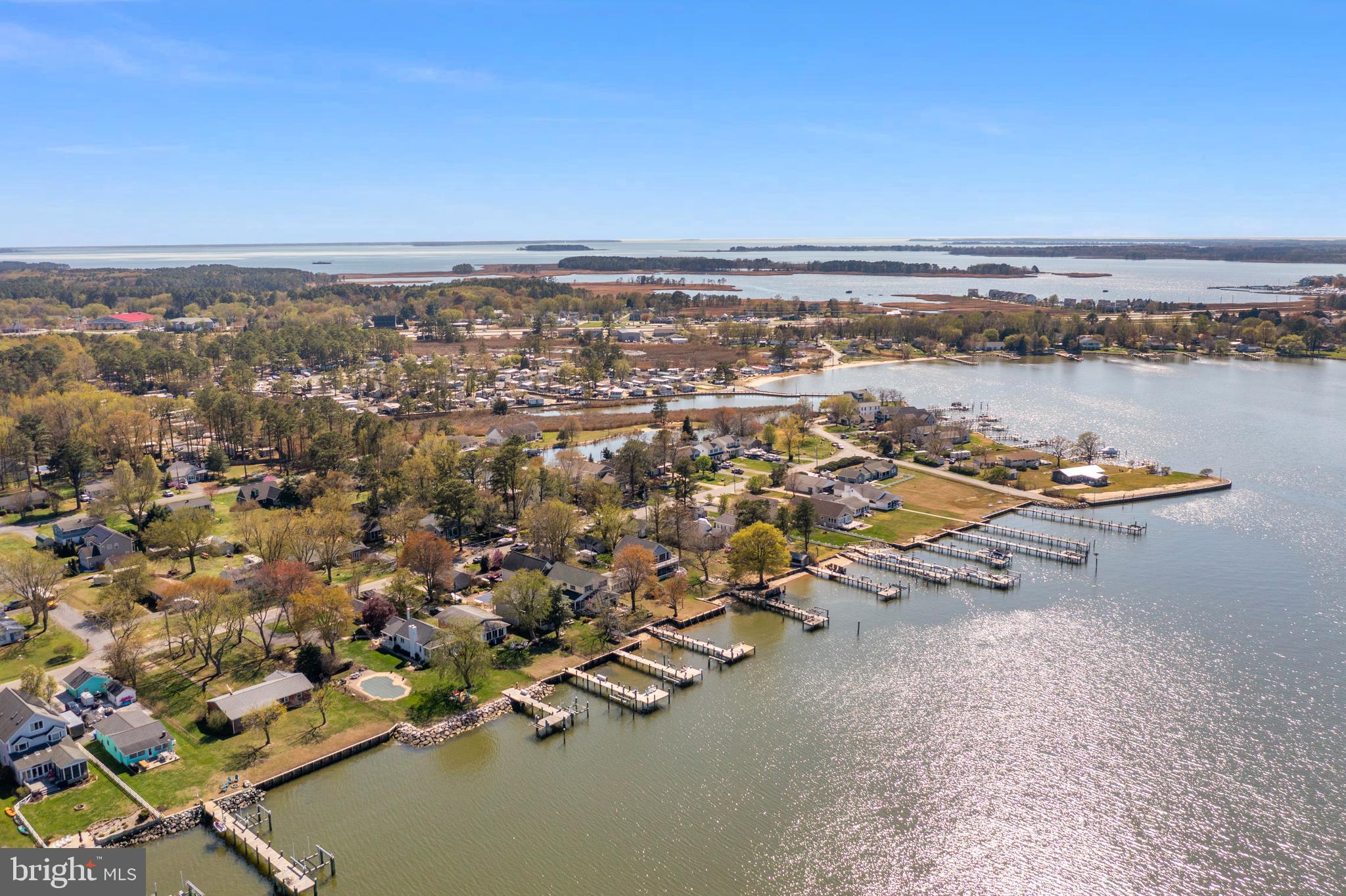 CHESTER RIVER BEACH - Residential